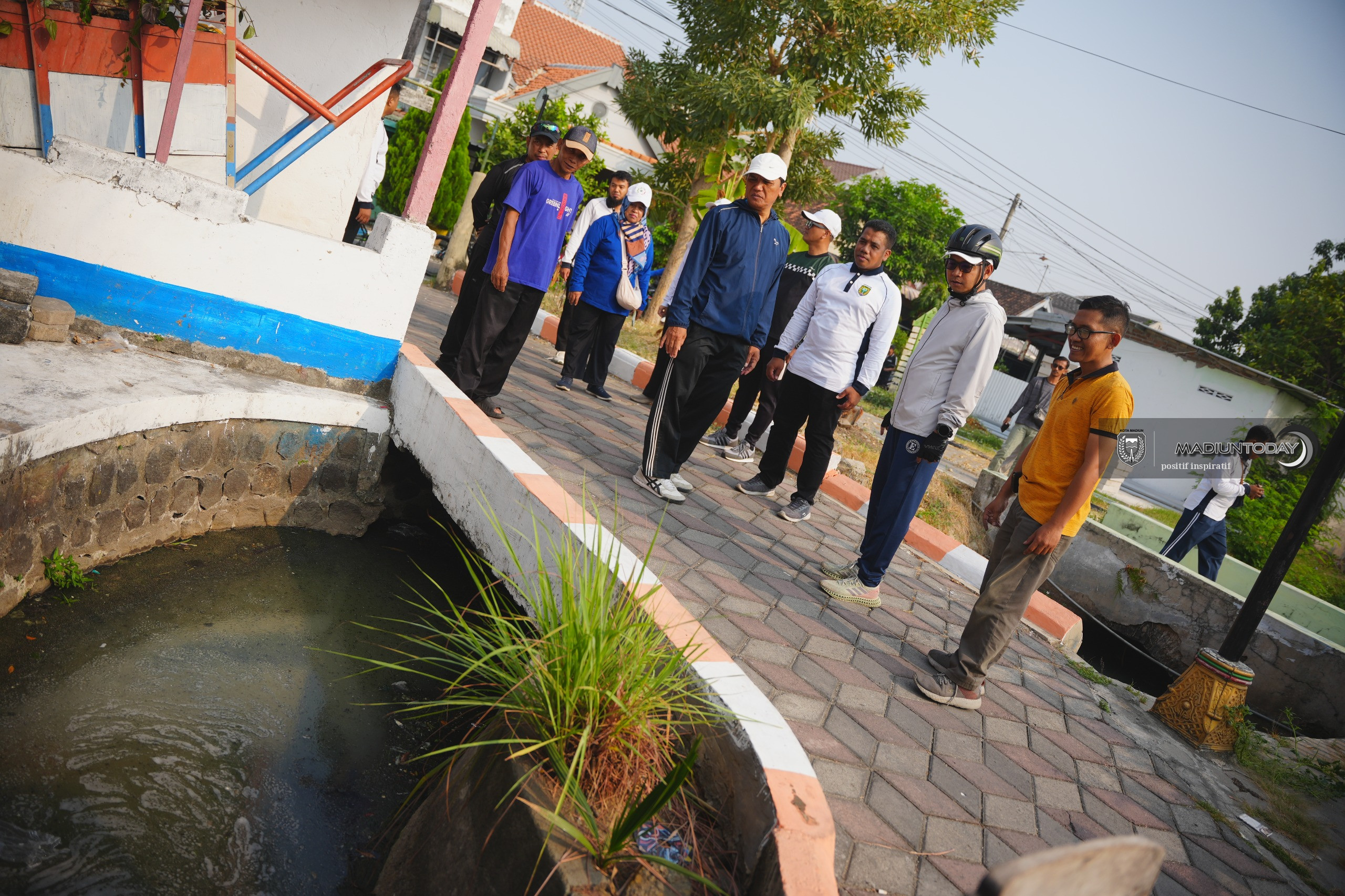 Foto 7 dari 20: Plt Wali Kota Madiun Turun ke Klegen, 8 Titik Bermasalah Langsung Ditindaklanjuti