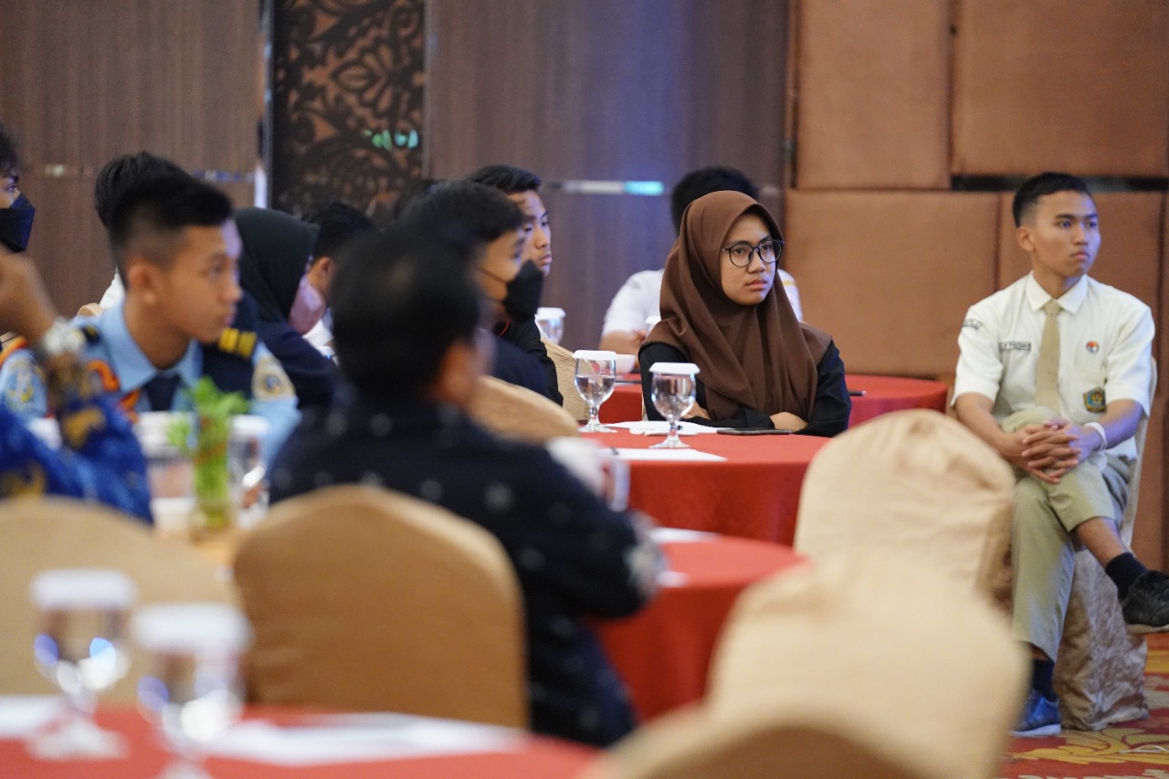 Foto 5 dari 10: Hadiri Sosialisasi Pemilih Pemula, Wali Kota Ajak Generasi Muda Ikut Dalam Pembangunan Kota