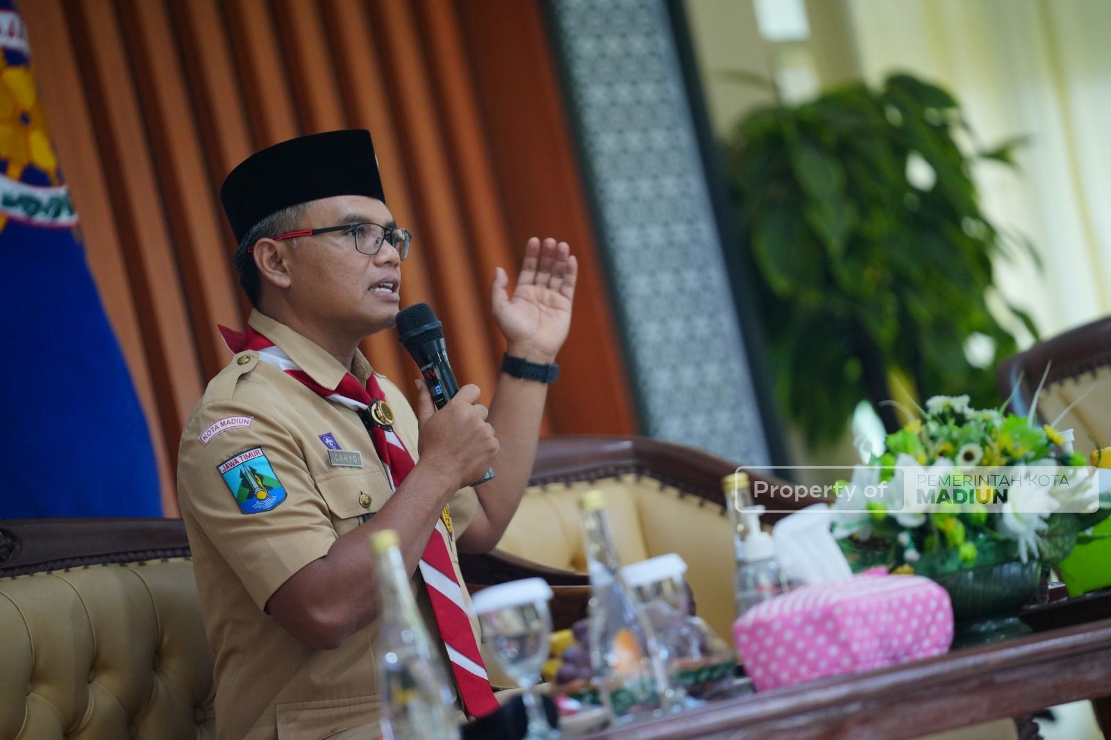 Foto 4 dari 8: Sosialisasikan Perda Kepala Daerah Jelang Pemilu 2024, Wali Kota : Patuhi Aturan Yang Berlaku