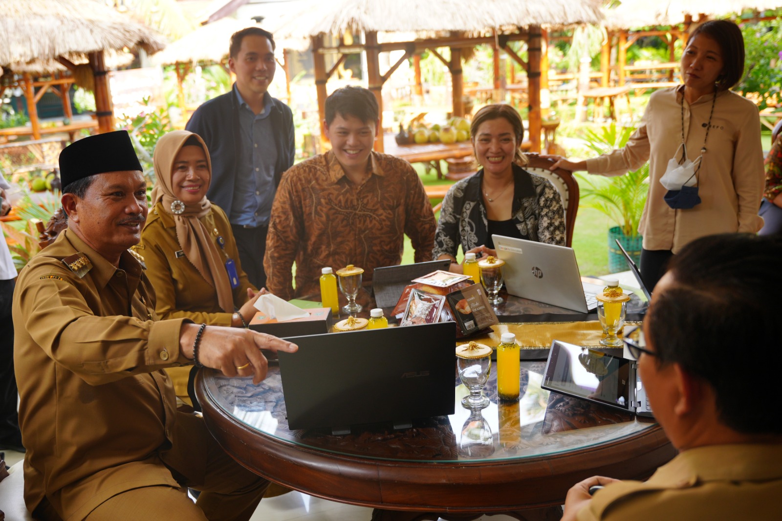Foto 2 dari 9: Audiensi Bersama Google for Education, Wali Kota Jalin Kerjasama Soal Chromebook