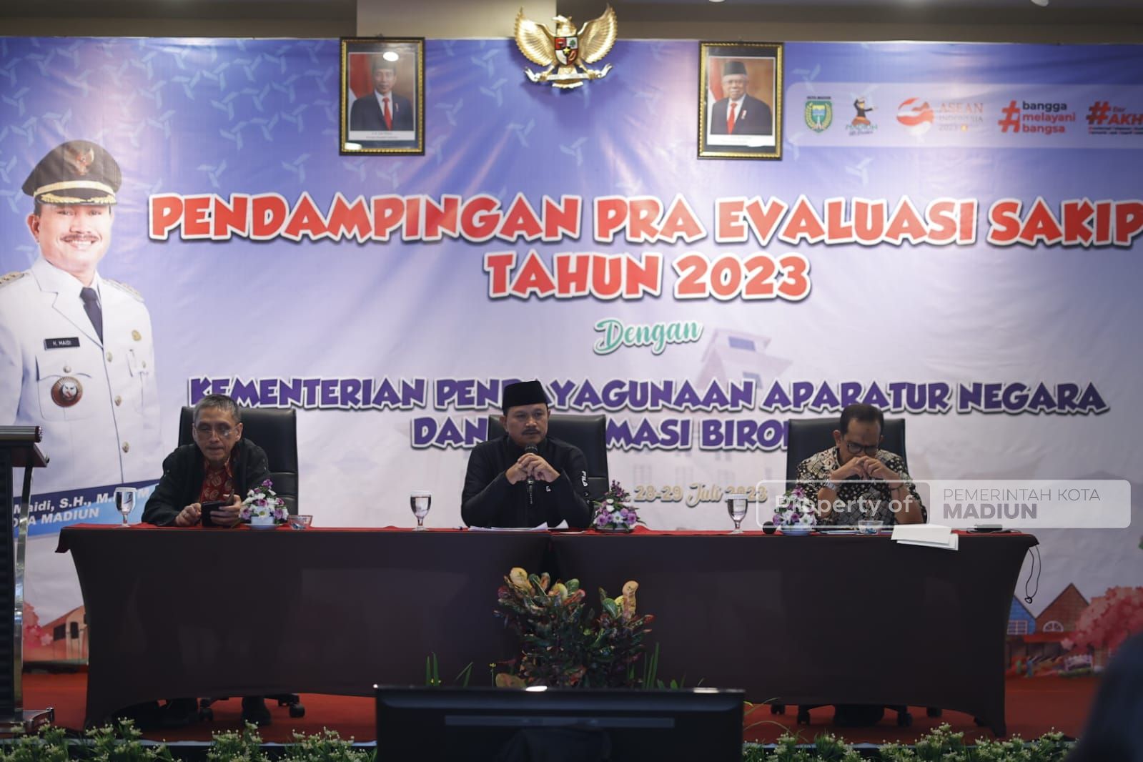 Foto utama berita: Hadiri Pendampingan Pra Evaluasi Sakip, Wali Kota Paparkan Program Dan Capaian Kerja Pemkot Madiun