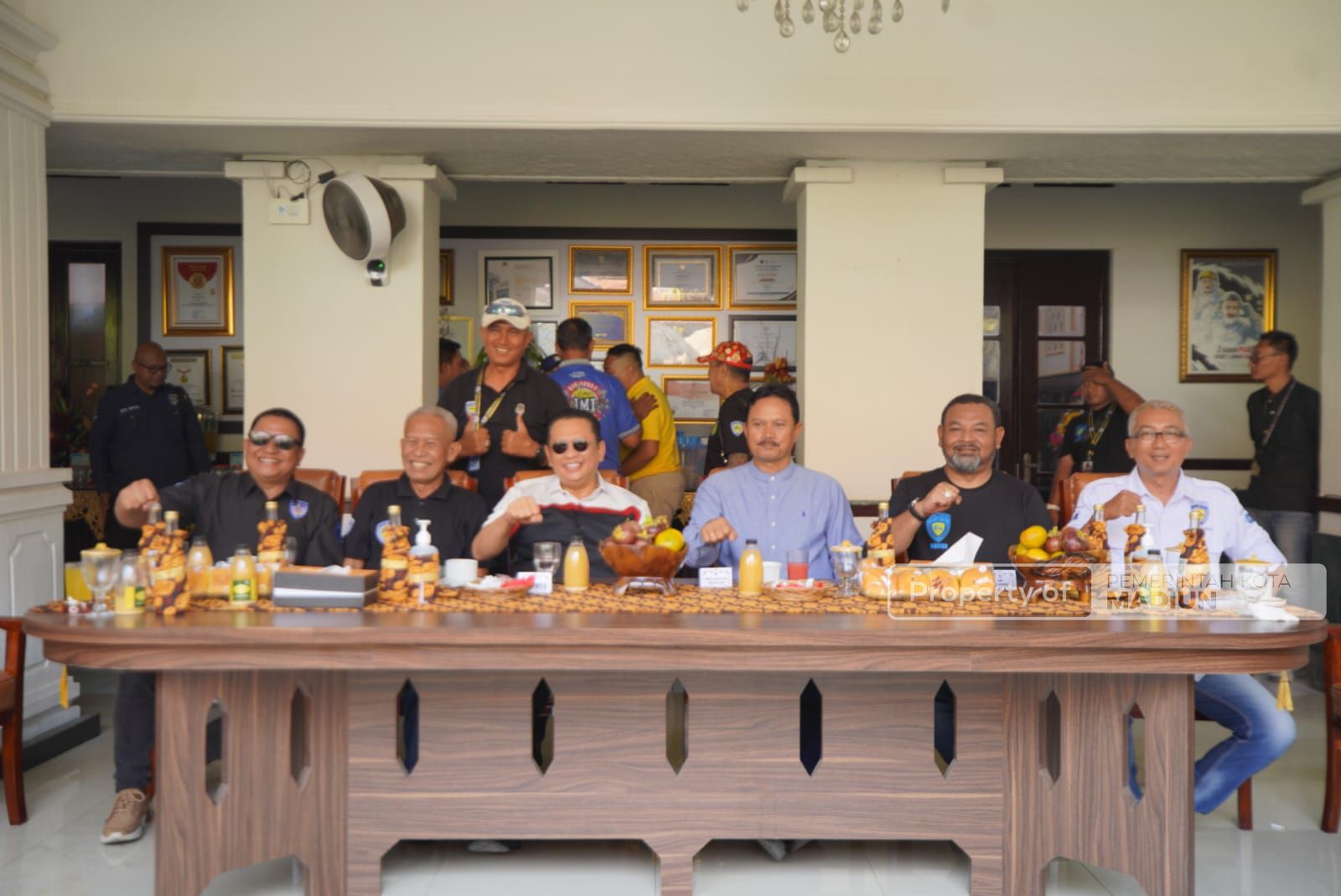 Foto 4 dari 7: Sambut Ketua MPR RI, Wali Kota Sampaikan Terima Kasih Kota Madiun Jadi Lokasi Jamnas IMI