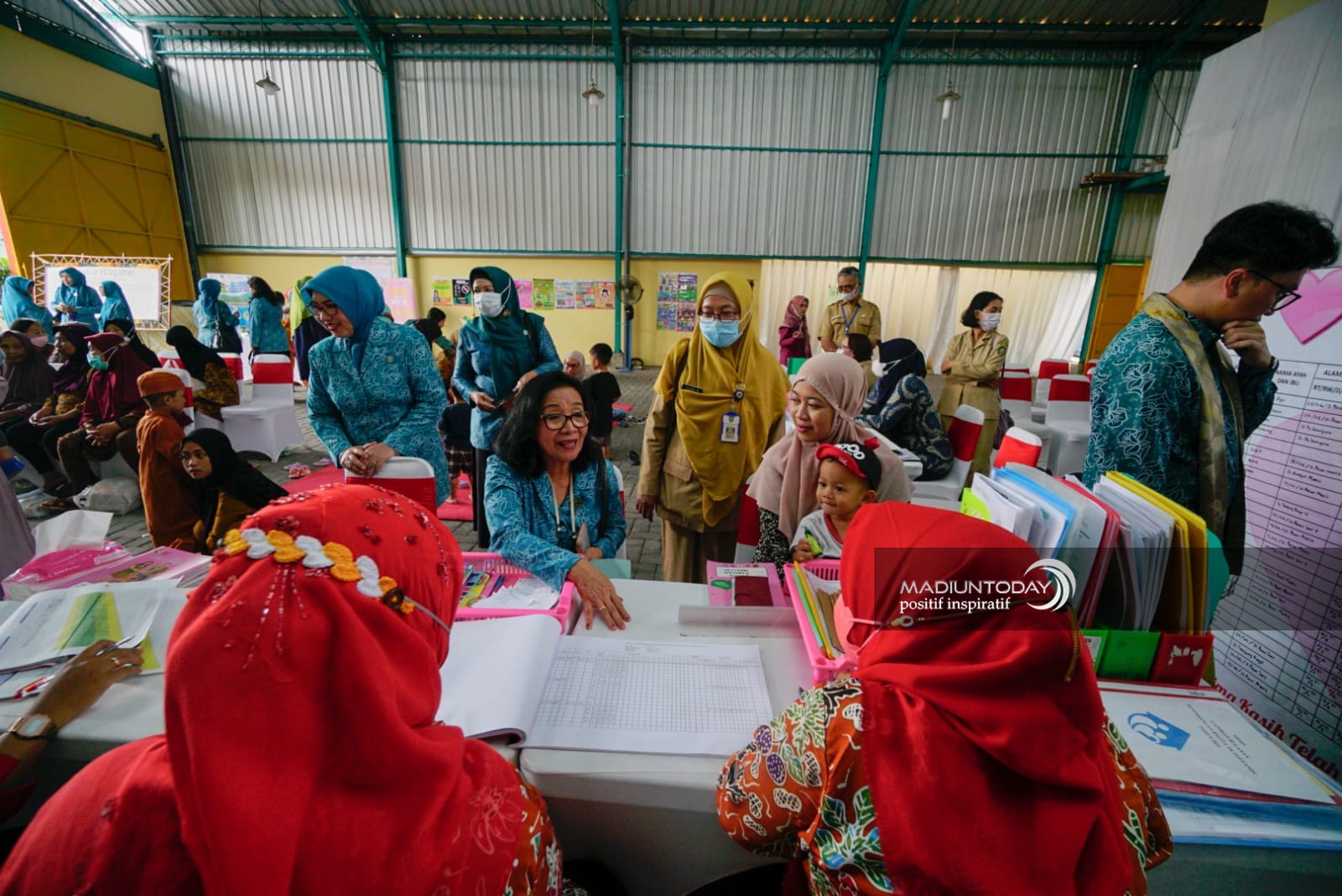 Foto 13 dari 16: Kunjungan Lapangan Lomba PKK Sehat Lestari Berencana, Tim Juri Akui Terkesan Dengan Kota Madiun