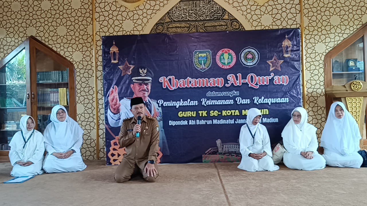Foto utama berita: Buka Khataman Alquran IGTKI PGRI, Wali Kota Harap Pondok Abi Bahrun Jadi Pusat Kegiatan Religi