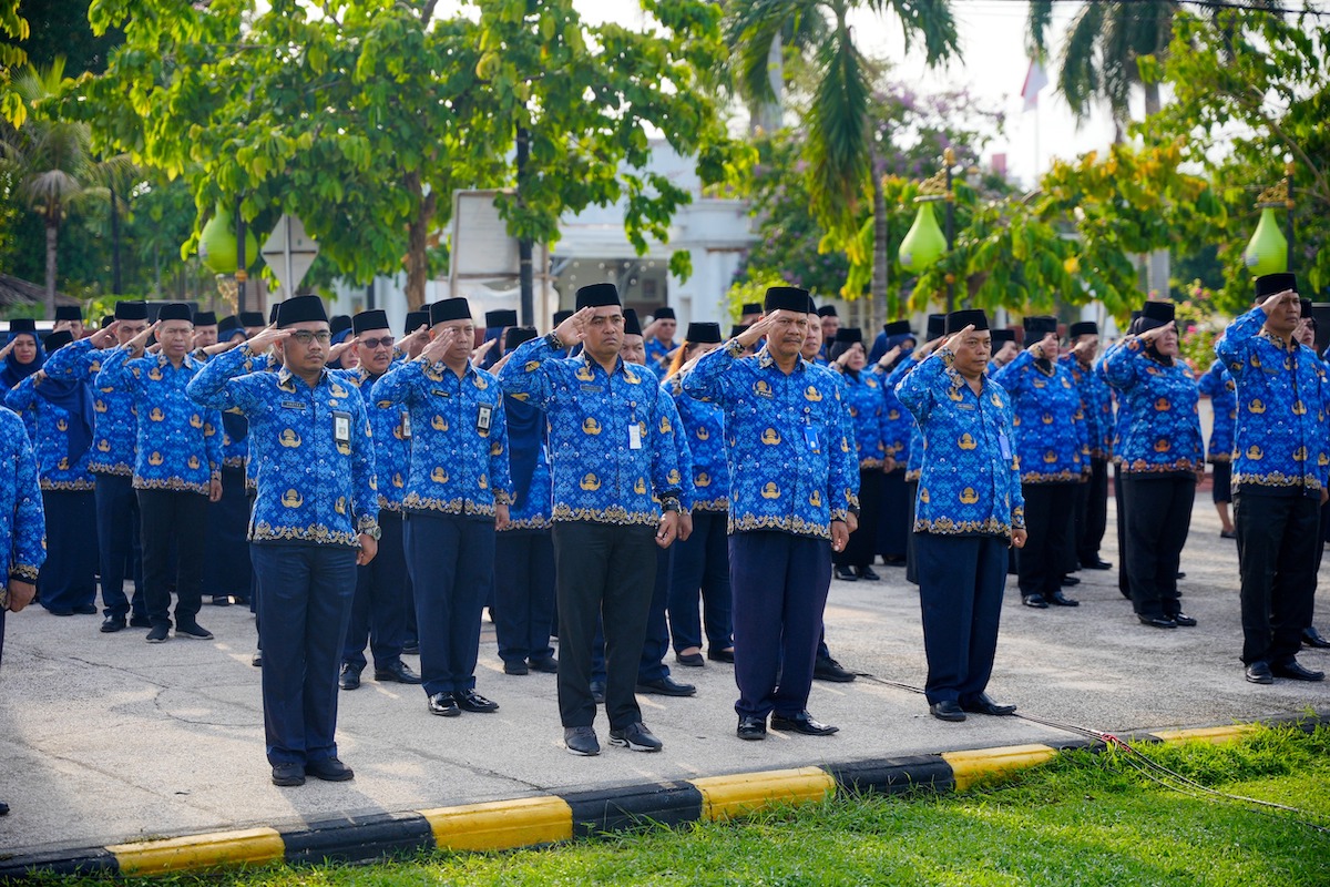 Foto 5 dari 7: Peringati Hari Korpri ke 52, Pemkot Madiun Gelar Apel di TMP