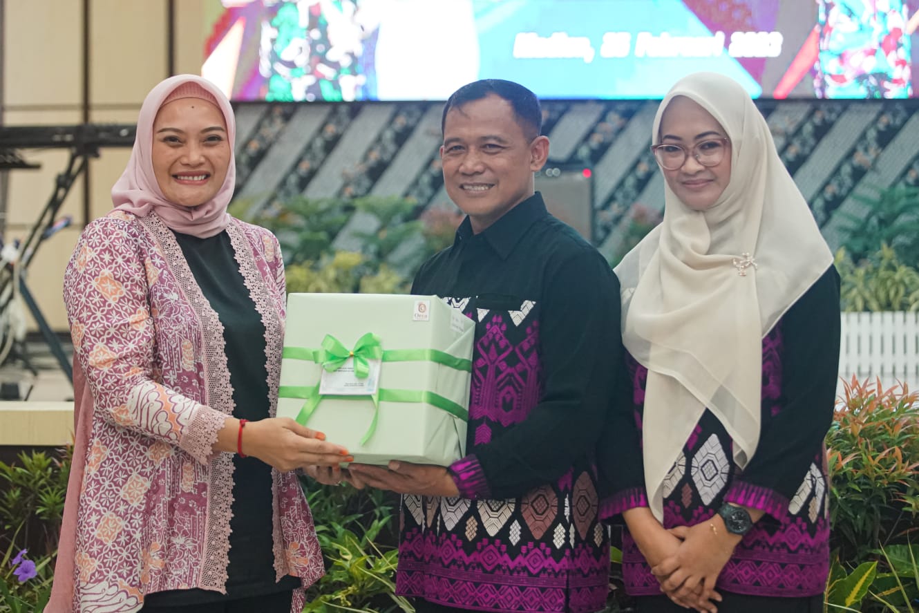 Foto 3 dari 8: Pucuk Pimpinan Korem 081 Berganti, Kolonel Inf Sugiono Gantikan Kolonel Deni Rejeki
