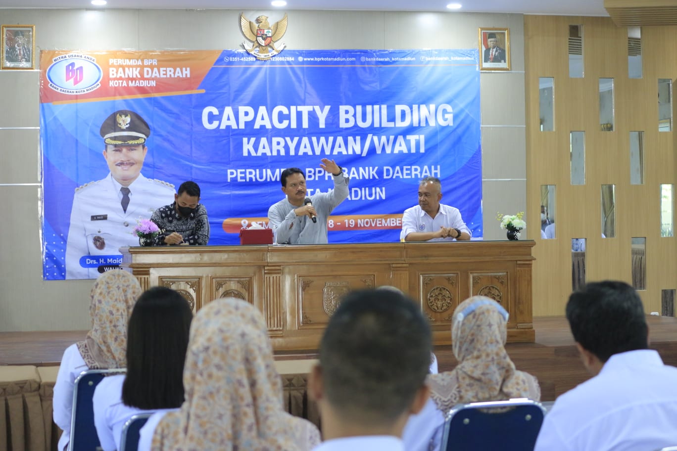 Beri Pengarahan Karyawan BPR Bank Daerah Kota Madiun, Wali Kota Dorong Peningkatan Pendapatan Setiap Tahun