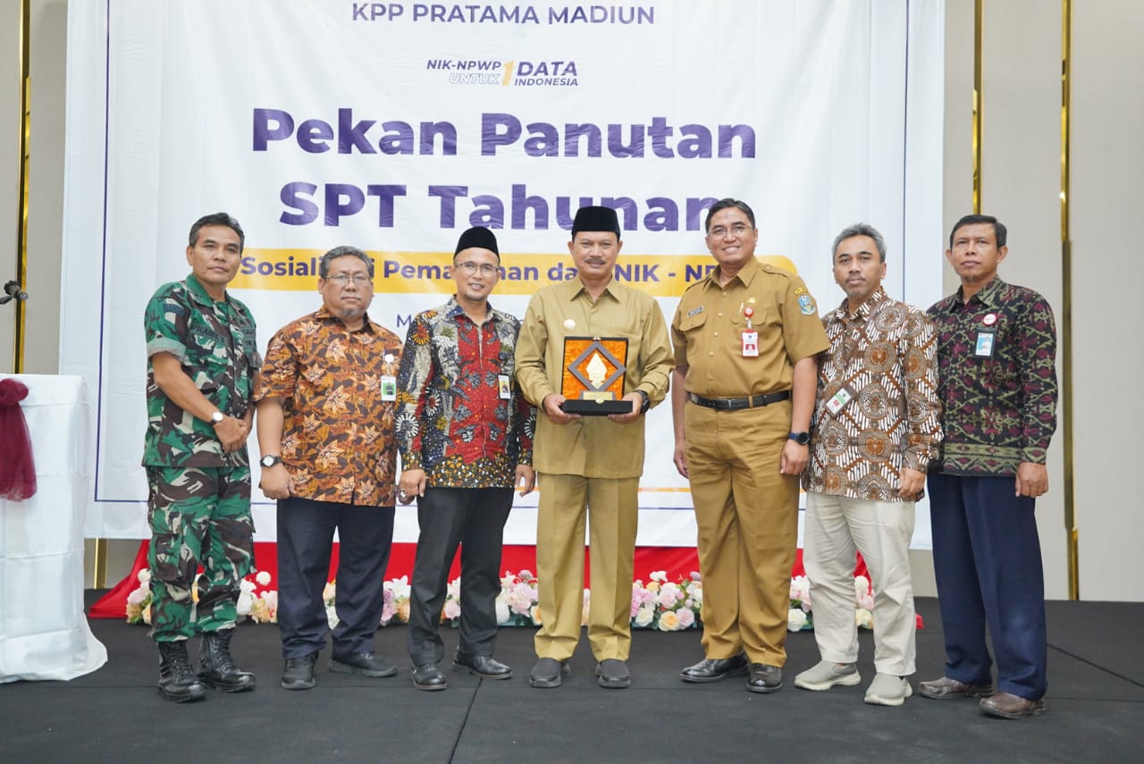 Foto 7 dari 9: Wali Kota Ajak Wajib Pajak Lapor SPT Tahunan dan Pemadanan Data NIK-NPWP