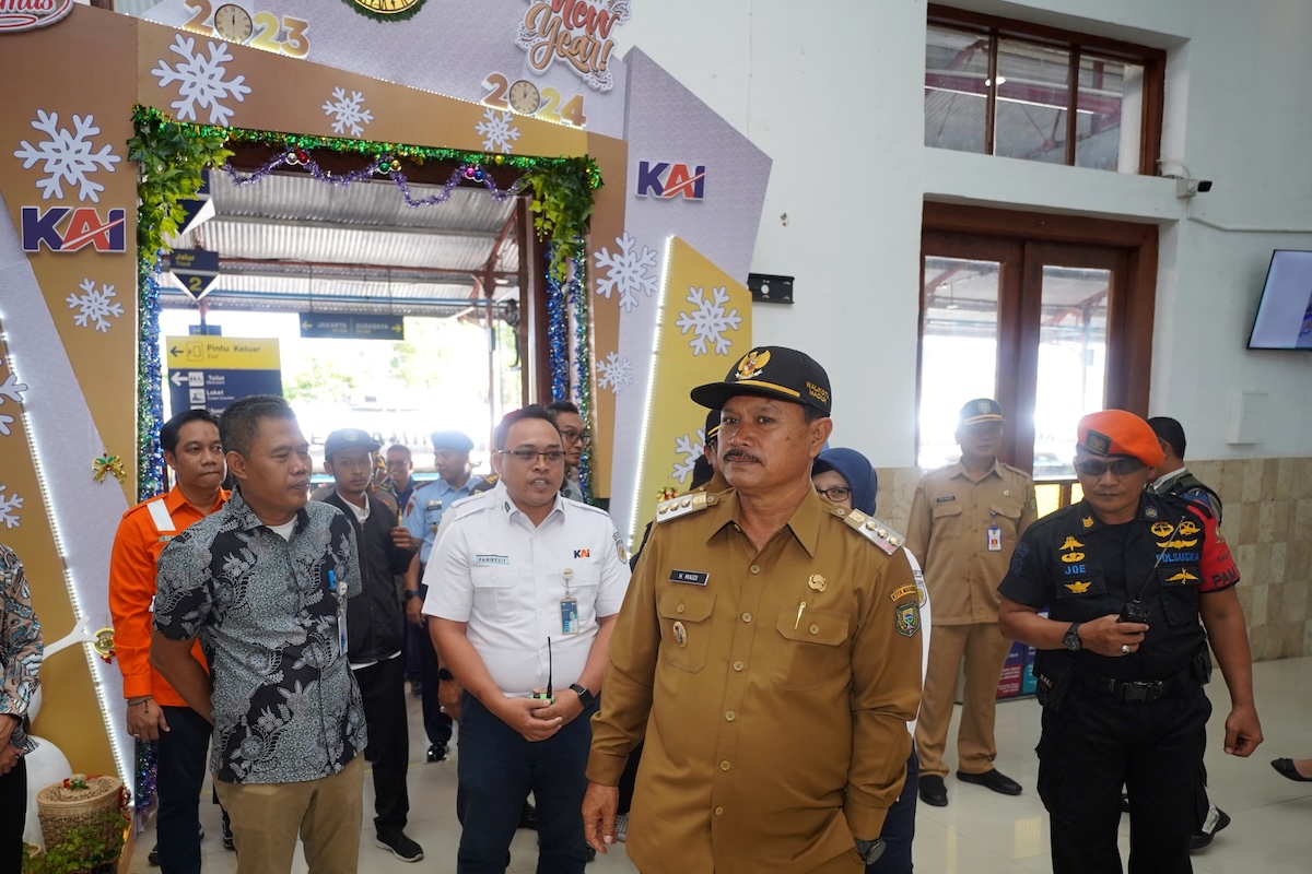 Foto 3 dari 9: Jelang Perayaan Nataru, Forkopimda Cek Kesiapan Sejumlah Fasilitas Umum