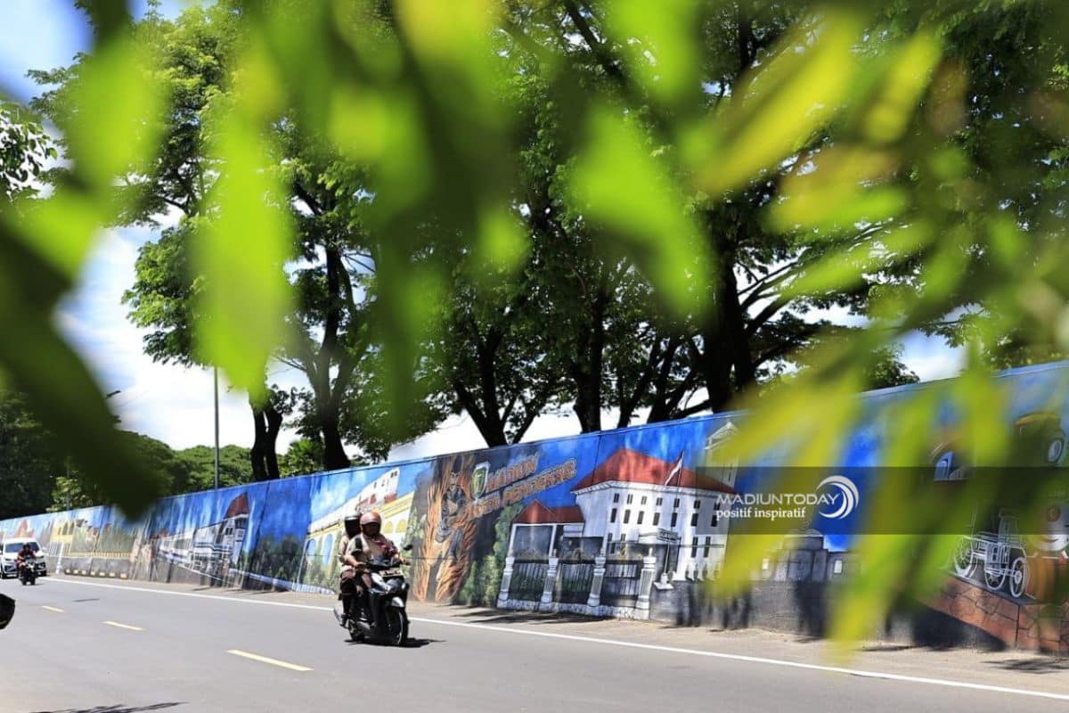 Foto 6 dari 9: Sudut Kota Kaya Warna