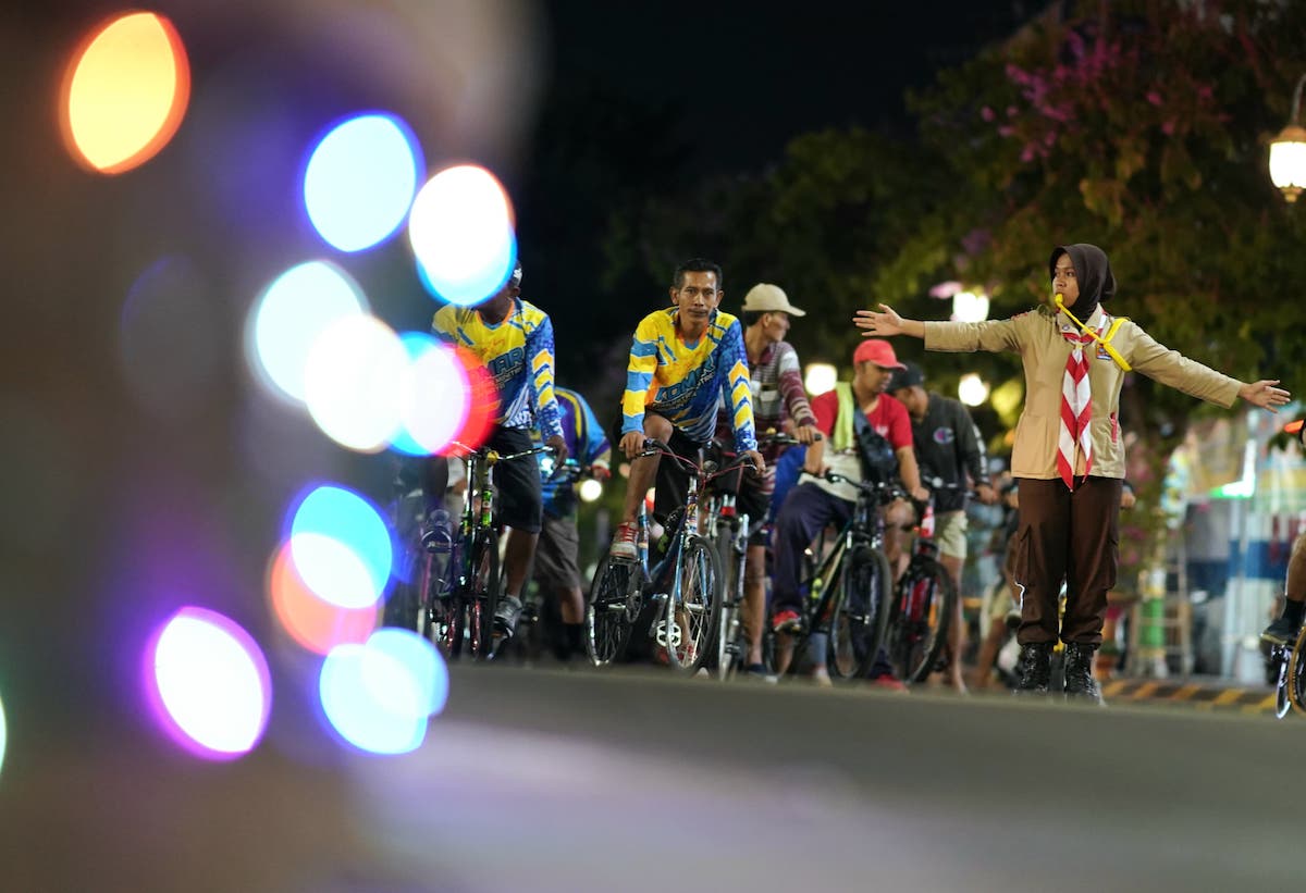 Foto 16 dari 23: Beragam Keseruan Gowes Malam, Wali Kota Apresiasi Antusiasme Masyarakat