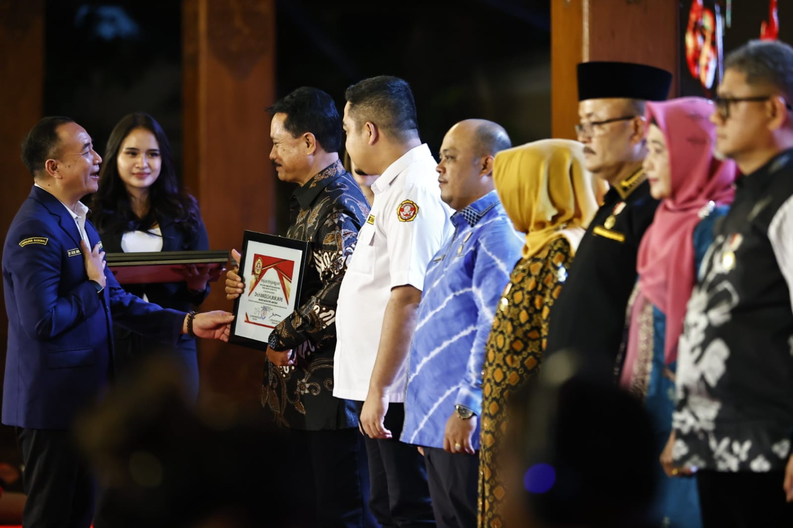Peduli Kaum Pemuda, Wali Kota Diganjar Penghargaan Satyalancana Dharma Aditya Karya Mahatva Yodha