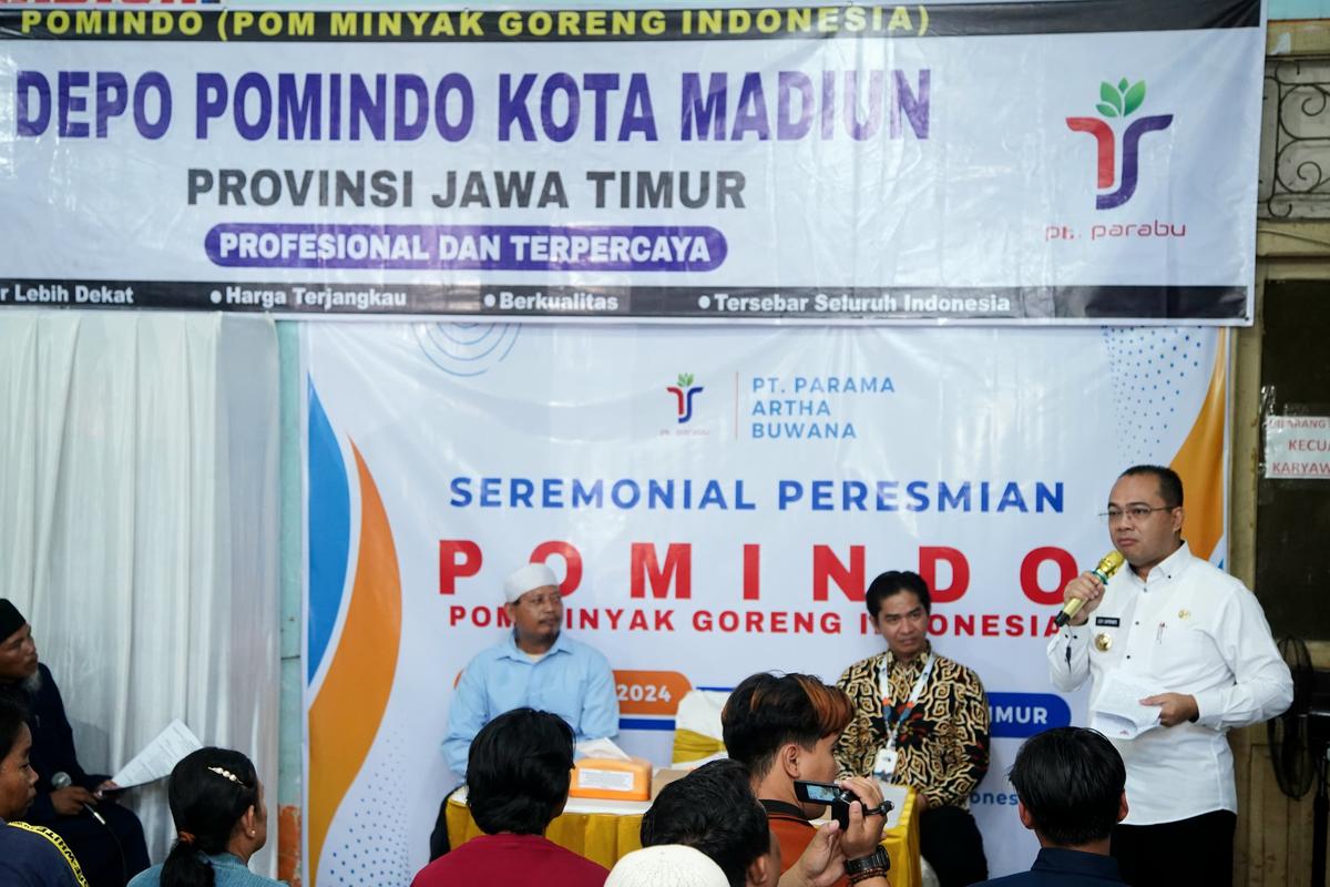 Foto 4 dari 8: Buka Depo Pomindo, Pj Wali Kota Harap Bisa Atasi Jika Ada Kelangkaan Minyak Hingga Inflasi