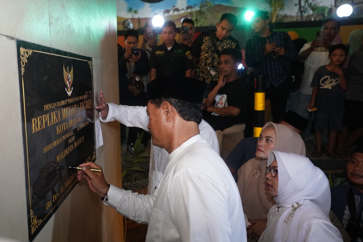 Foto 8 dari 11: Resmikan Ikon Dunia di Kawasan PSC dan PRC, Wali Kota Harap Jadi Magnet Baru Wisatawan