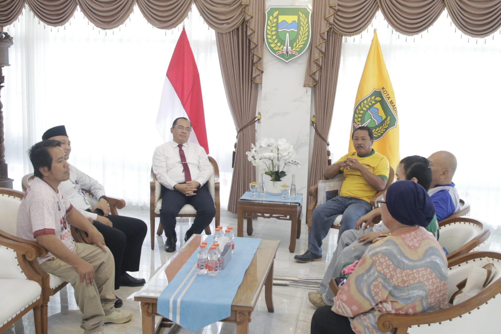 Foto utama berita: Pj. Wali Kota Madiun Terima Audiensi dari NPCI dan Mercure Hotel, Bicarakan Prestasi Hingga Jalin Sinergi
