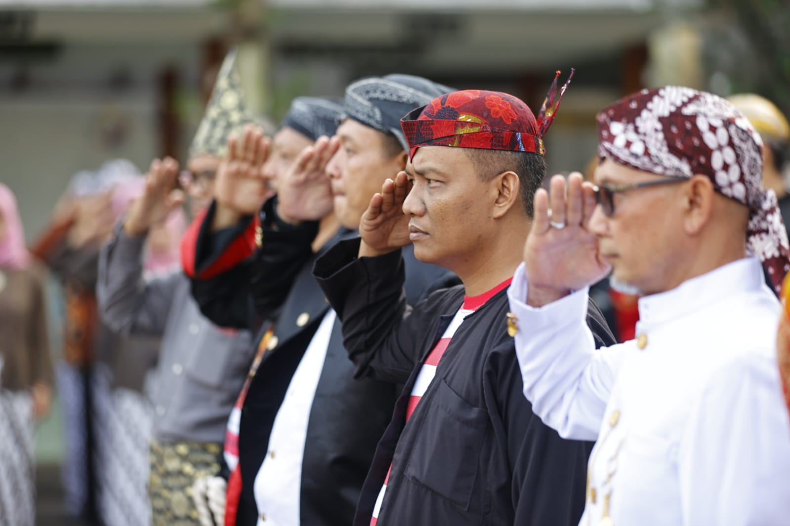 Foto 10 dari 10: Gelar Upacara Hardiknas 2023, Wali Kota Harap Pendidikan Makin Dinamis