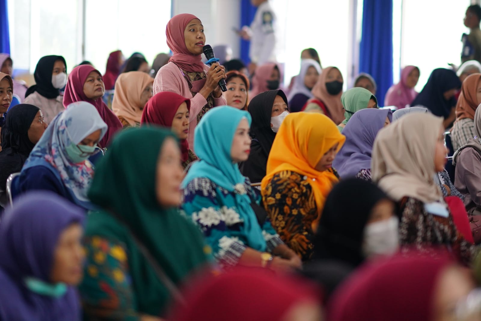Foto 5 dari 10: Hadiri Reses Anggota DPR RI, Wali Kota Sampaikan Apresiasi