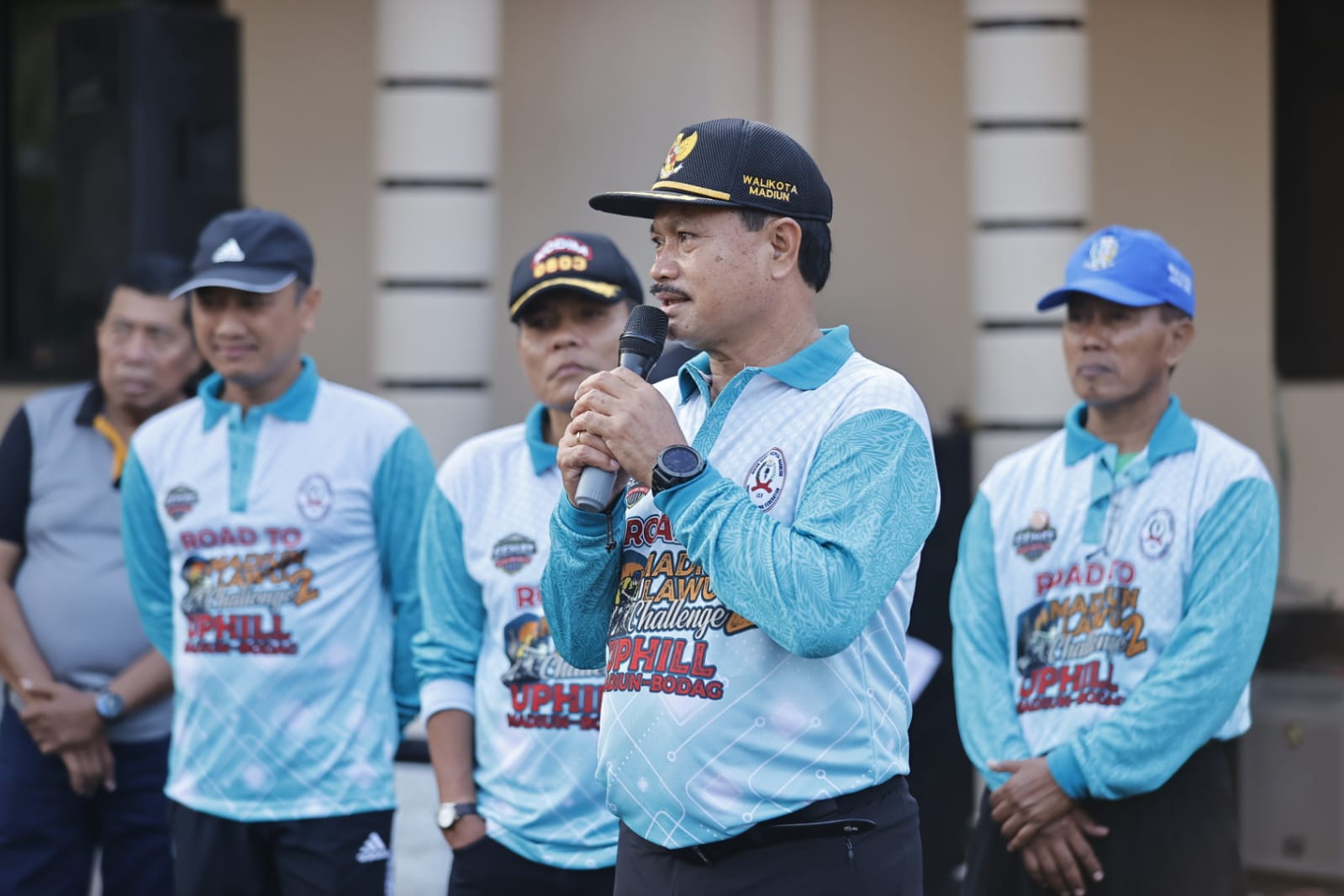 Foto 2 dari 11: Wali Kota Berangkatkan Uphill Madiun Bodag 2023, Diikuti 193 Peserta, Jadi Ajang Promosi Kota