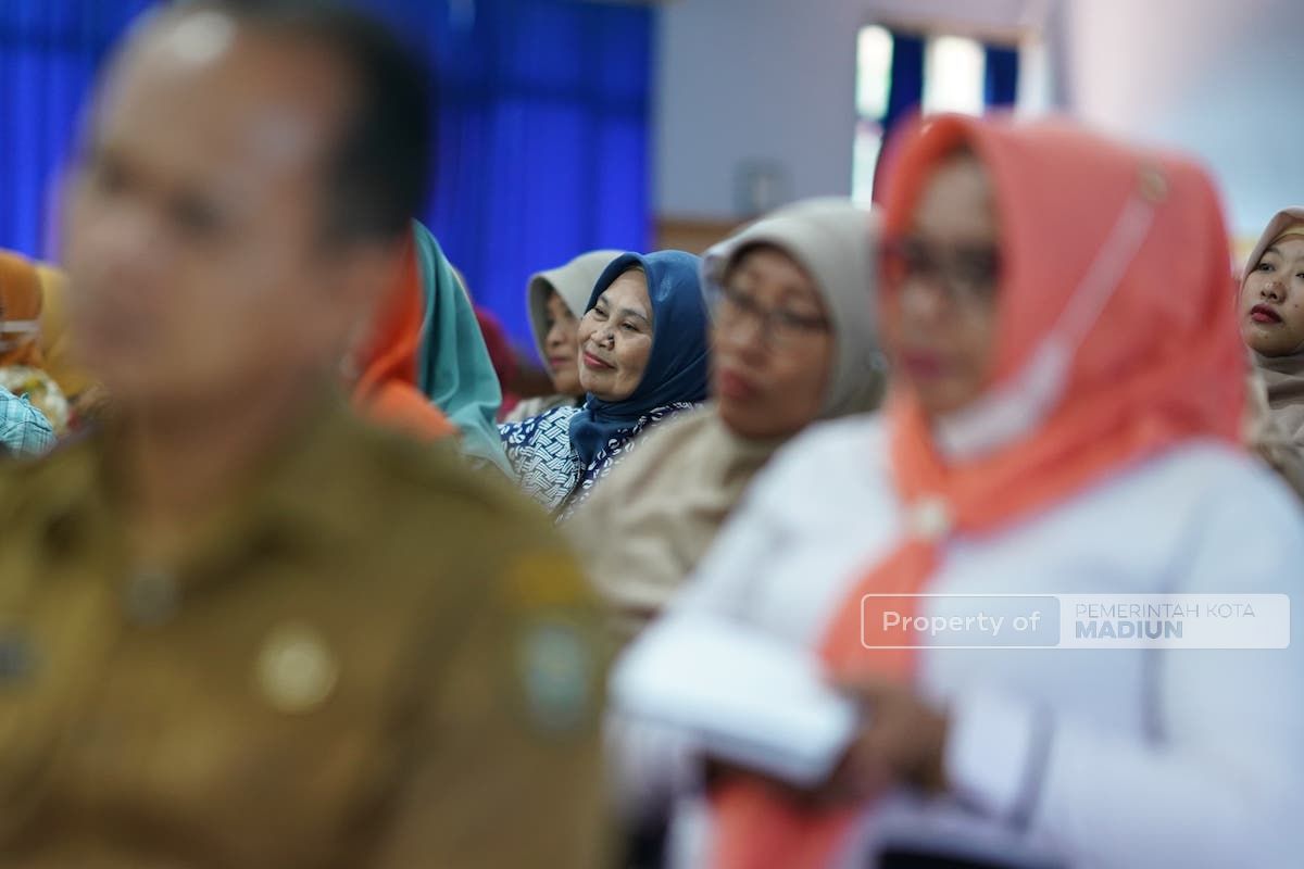 Foto 5 dari 9: Buka Sosialisasi Cinta, Bangga, dan Paham Rupiah, Wali Kota Ajak Warga Bijak Gunakan Uang