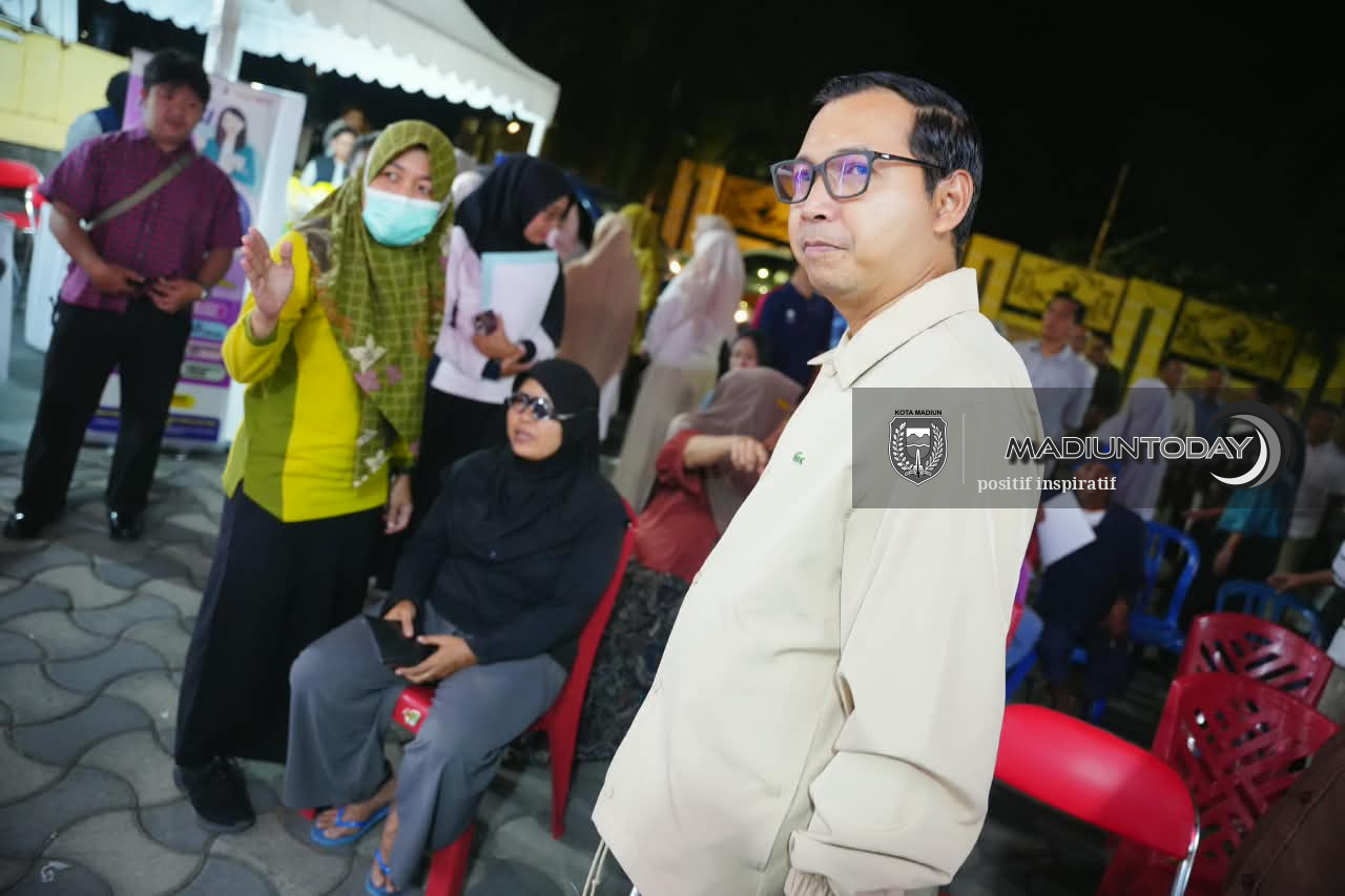 Foto 12 dari 13: Datang, Cek, Tangani, Laporkan : Plt Wali Kota Pastikan Persoalan Warga Tuntas lewat WBR