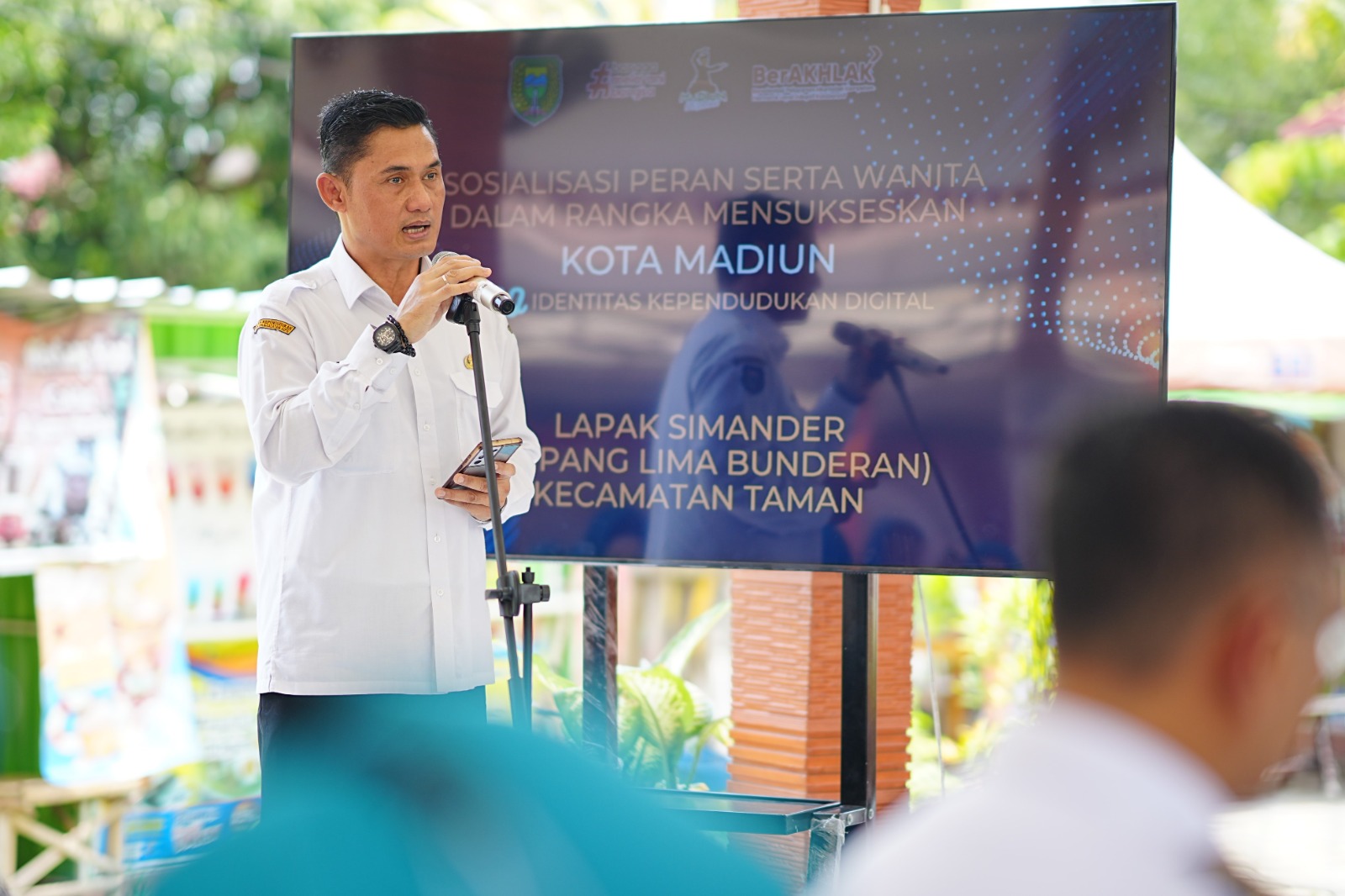Foto 5 dari 10: Kejar Target Nasional, Pemkot Kebut Program Digitalisasi Data Kependudukan