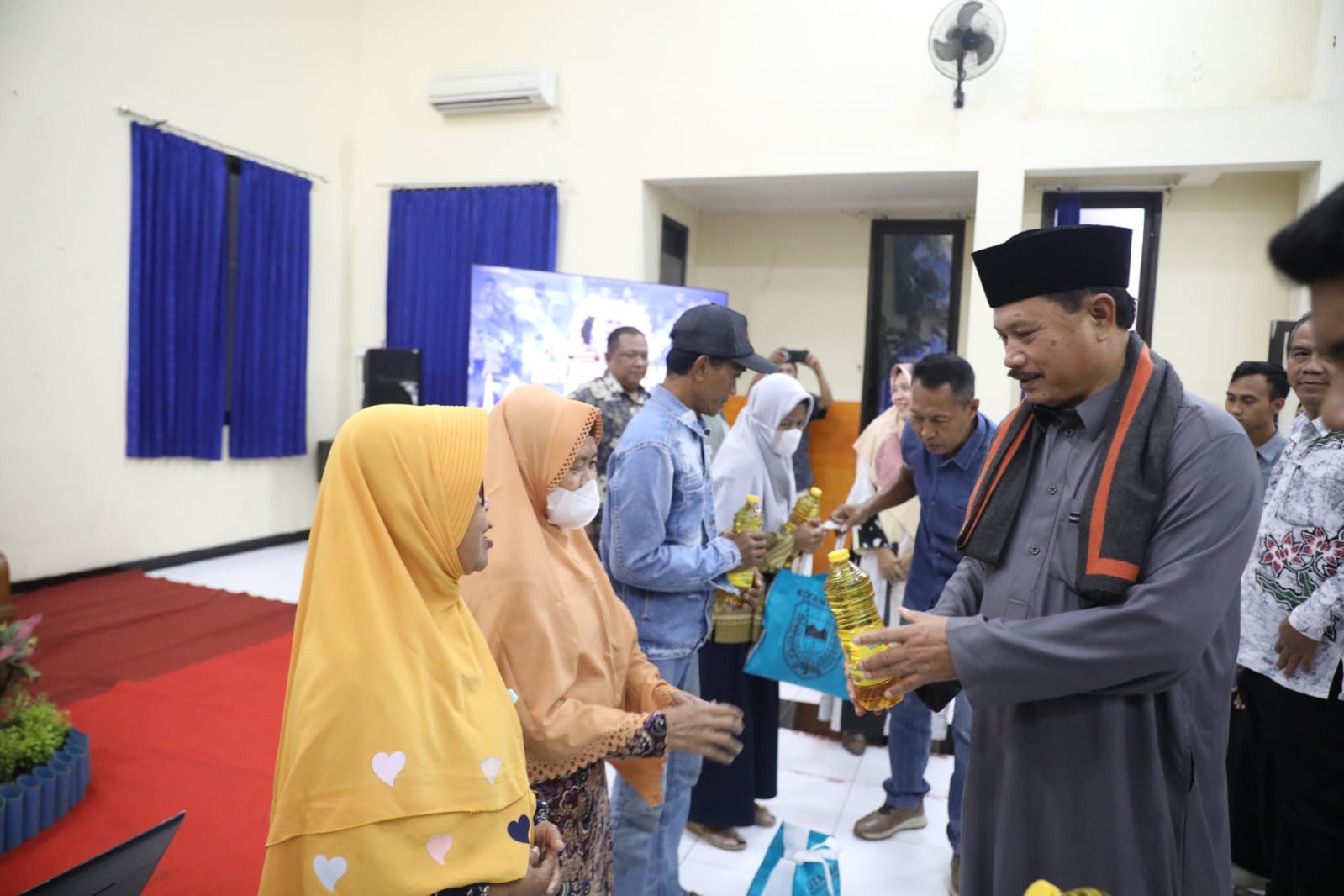 Foto 7 dari 10: Hadiri Pertemuan Kota Kita, Wali Kota Ingatkan Peran Perempuan Dalam Pembangunan
