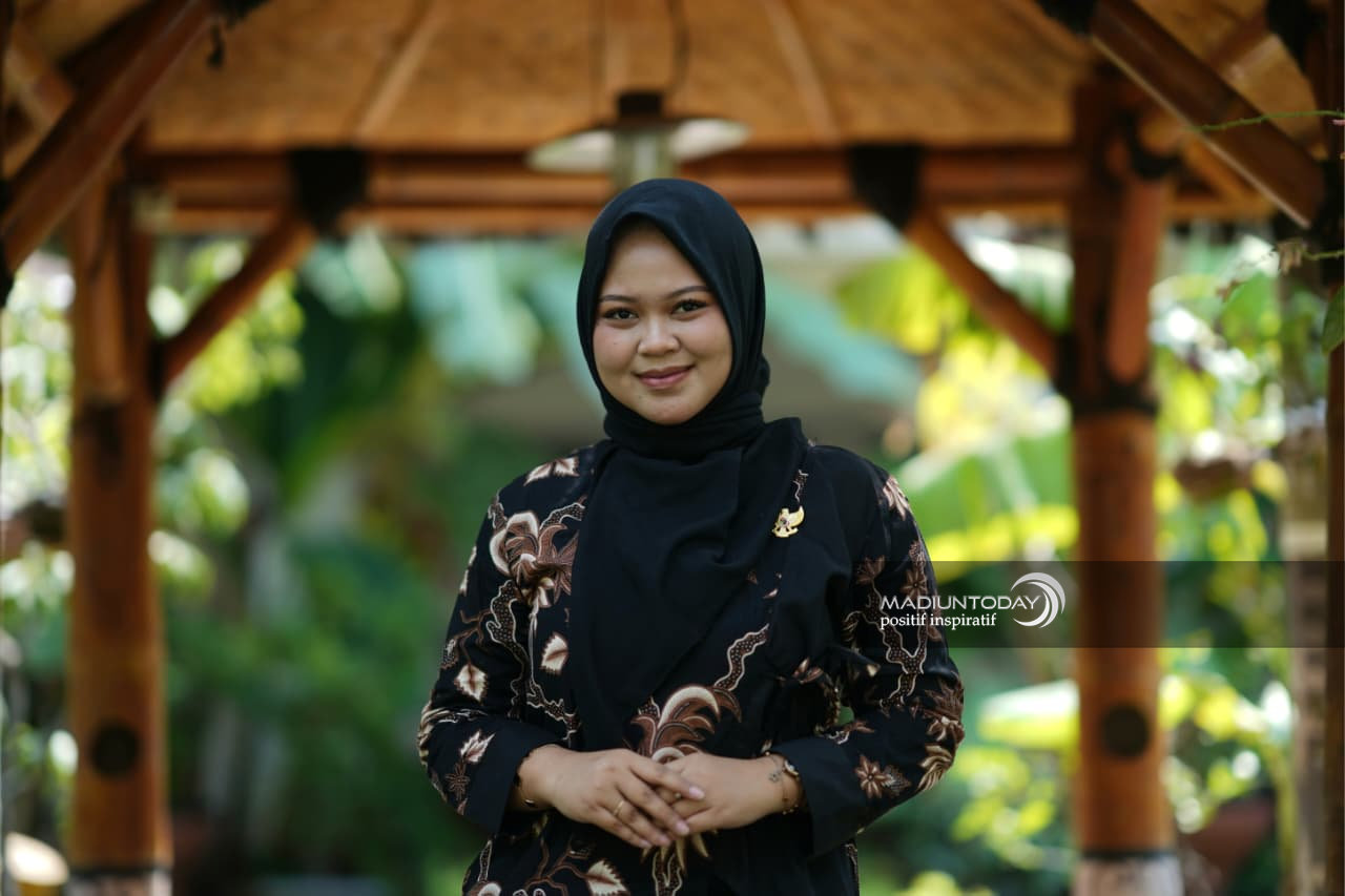 Foto 3 dari 4: Anak Muda Kota Madiun Medunia, Almira Vivia Irawati Jadi Delegasi Indonesia ke Rusia