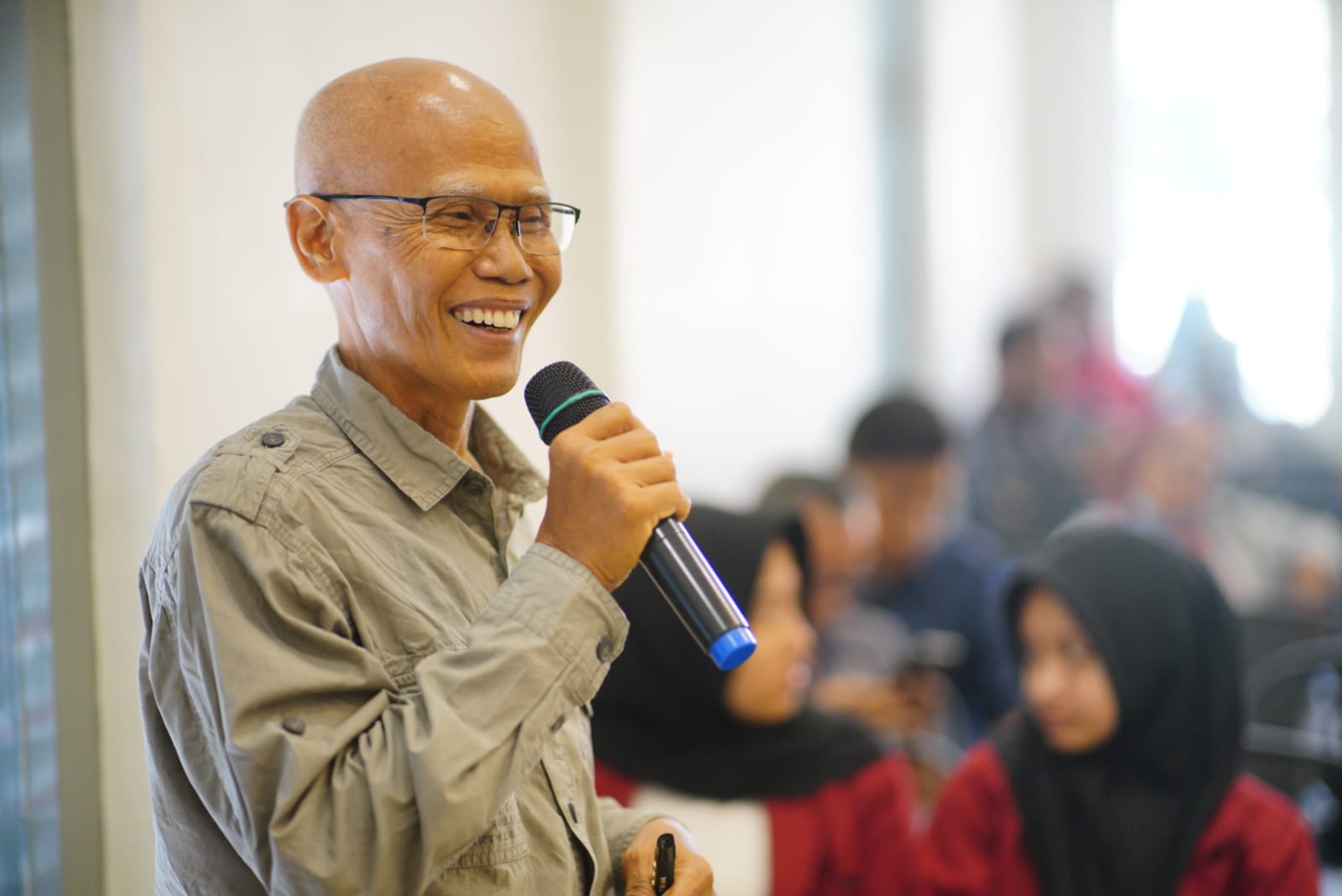 Foto 2 dari 5: Gandeng Rekan Media, Bawaslu Ajak Tangkal Hoax, Ujaran Kebencian, Dan Politisasi SARA Dalam Pilkada 2024