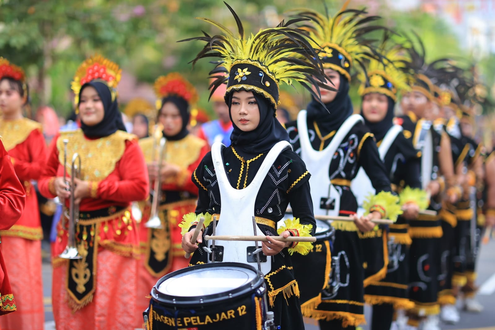 SMPN 12 dan SMKN 2 Buka Parade Senja Edisi 2024, Wali Kota: Kreatifitas Anak-anak Jangan Dihentikan