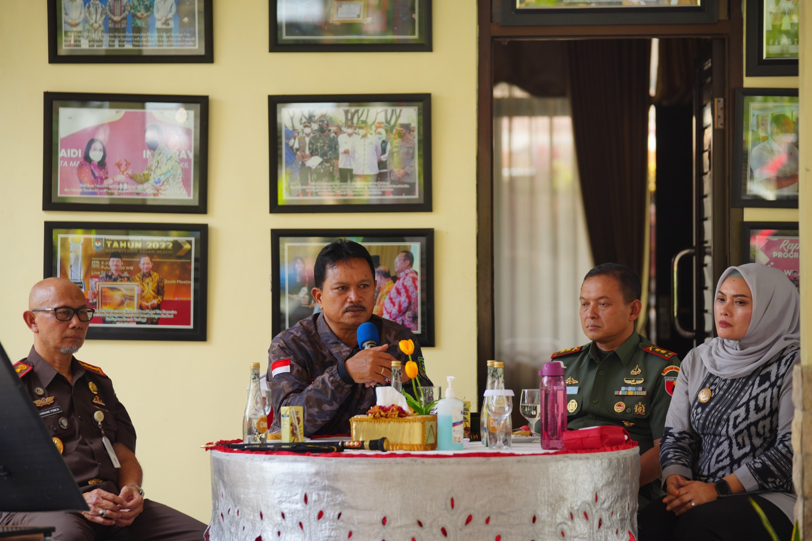 Foto 2 dari 10: Silaturahmi dengan Perguruan Pencak Silat, Wali Kota Ingin Kemas Pencak Silat dalam Paket Wisata