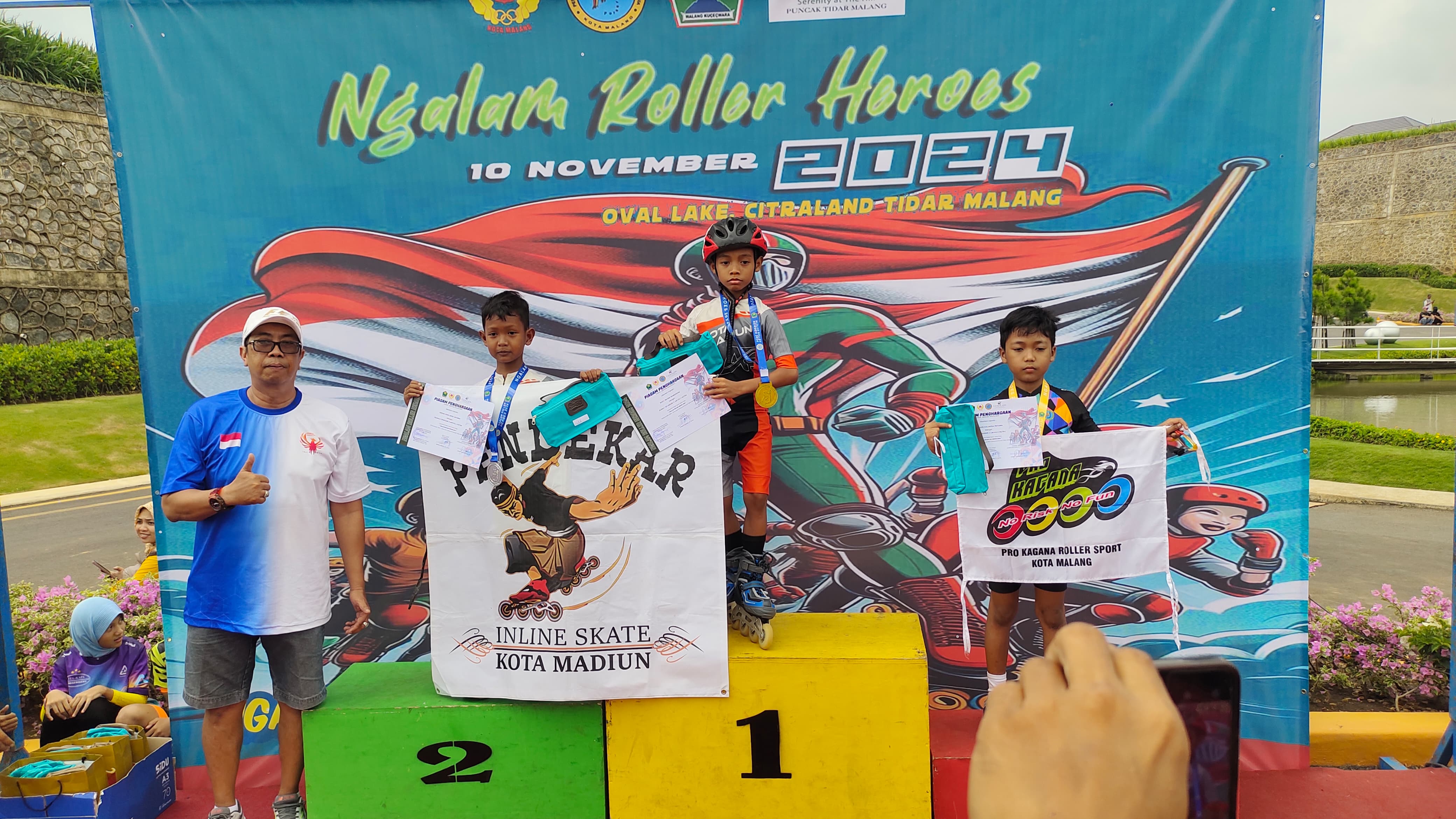 Foto 10 dari 16: 13 Atlet Perserosi Bawa Pulang Medali Emas di Ajang Ngalam Roller Heroes