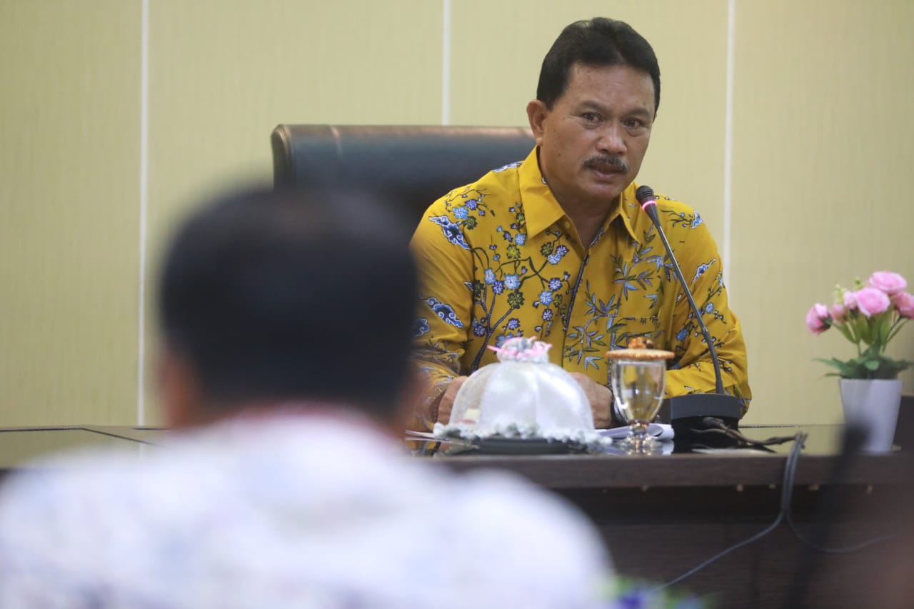 Foto 4 dari 11: Rapat Persiapan Pelaksanaan Pavingisasi dan PJU, Wali Kota : Pelayanan Kota Harus Optimal