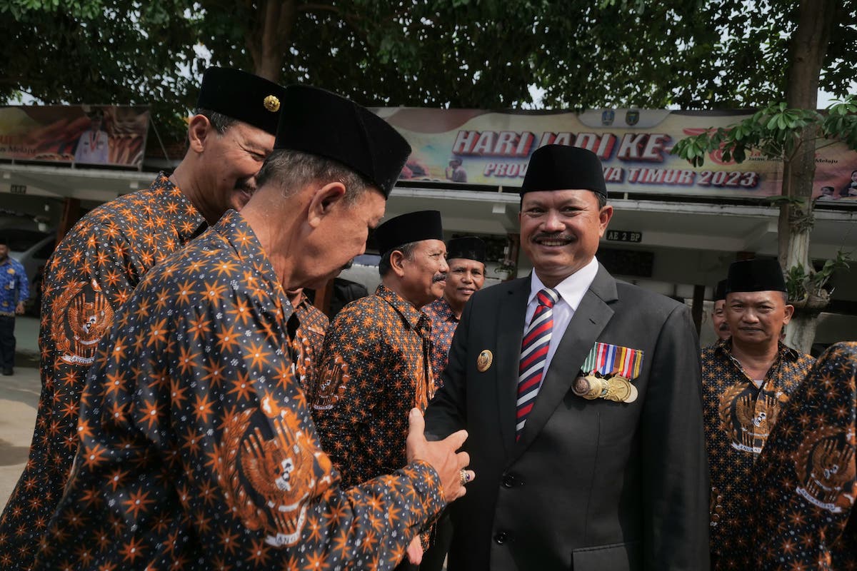 Foto 8 dari 9: Pimpin Apel Hari Pahlawan, Wali Kota Harap Masyarakat Teladani Semangat Pahlawan