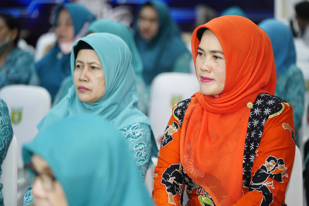 Foto 6 dari 8: Buka Sosialisasi Keamanan Informasi dan Perlindungan Data Pribadi Bagi PKK, Wali Kota Ingatkan Pentingnya Menjaga Privasi Diri