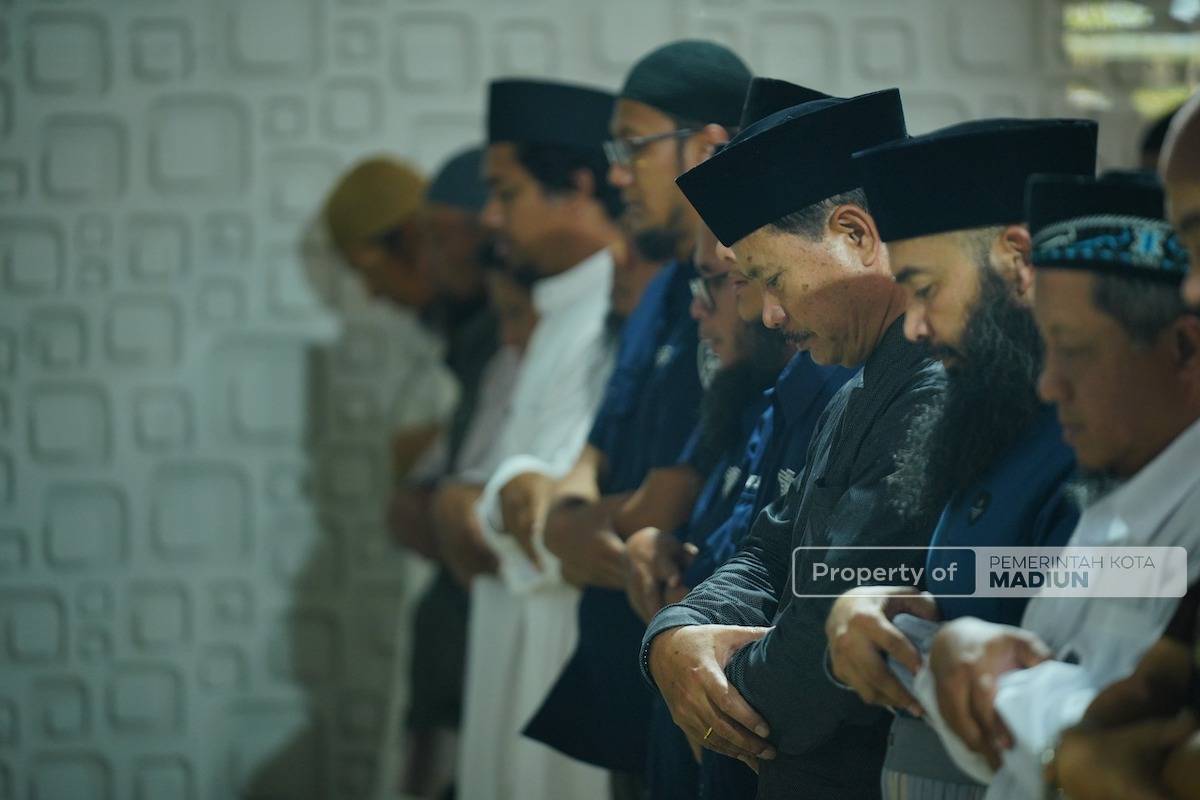 Ada Ustaz Syafiq Riza Basalamah di Masjid Samsul Huda, Wali Kota Maidi Harap Sering Datang ke Kota Madiun