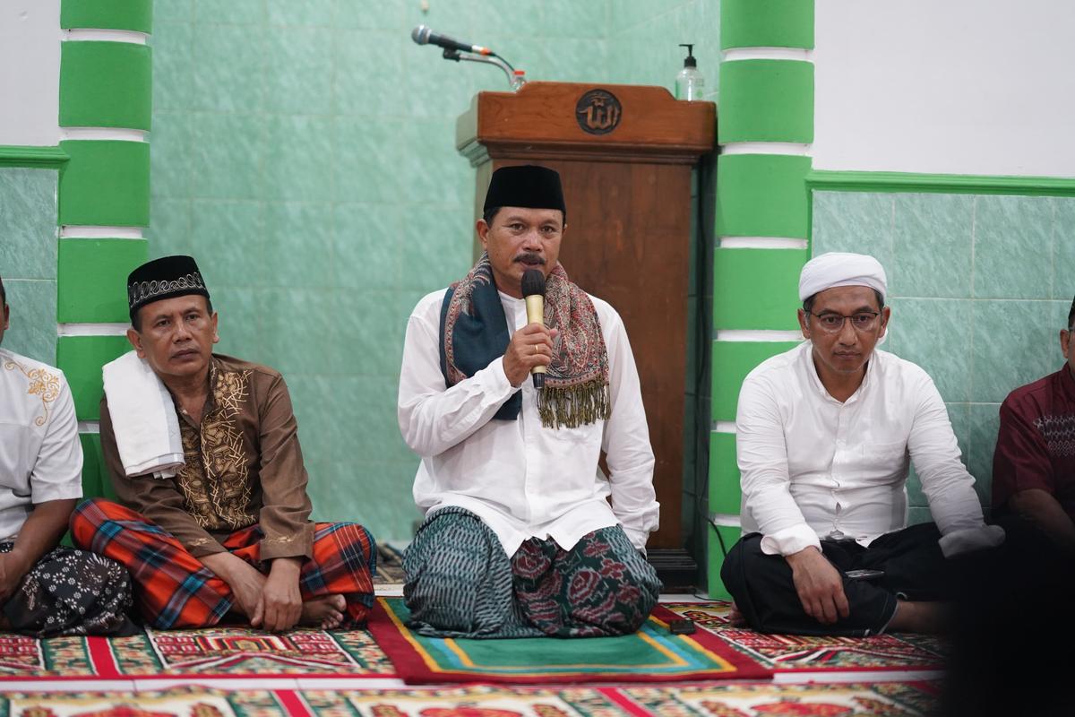 Foto 7 dari 9: Safari Tarawih Di Masjid Al-Barokah Banjarejo, Wali Kota Harap Warga Tingkatkan Kegiatan Keagamaan Di Rumah Ibadah