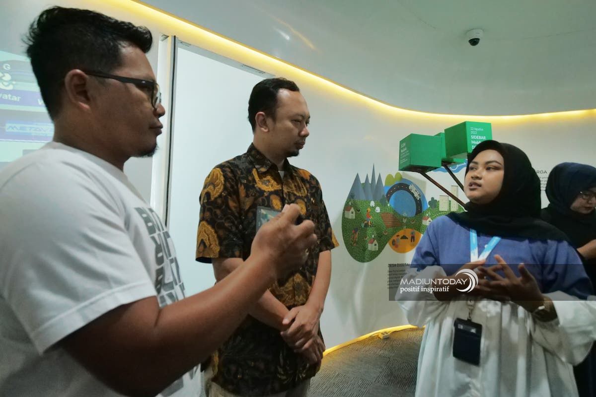 Foto 7 dari 9: Kembangkan Program Smart City, Pemkot Madiun Rencanakan Bangun Command Operation Center⁣