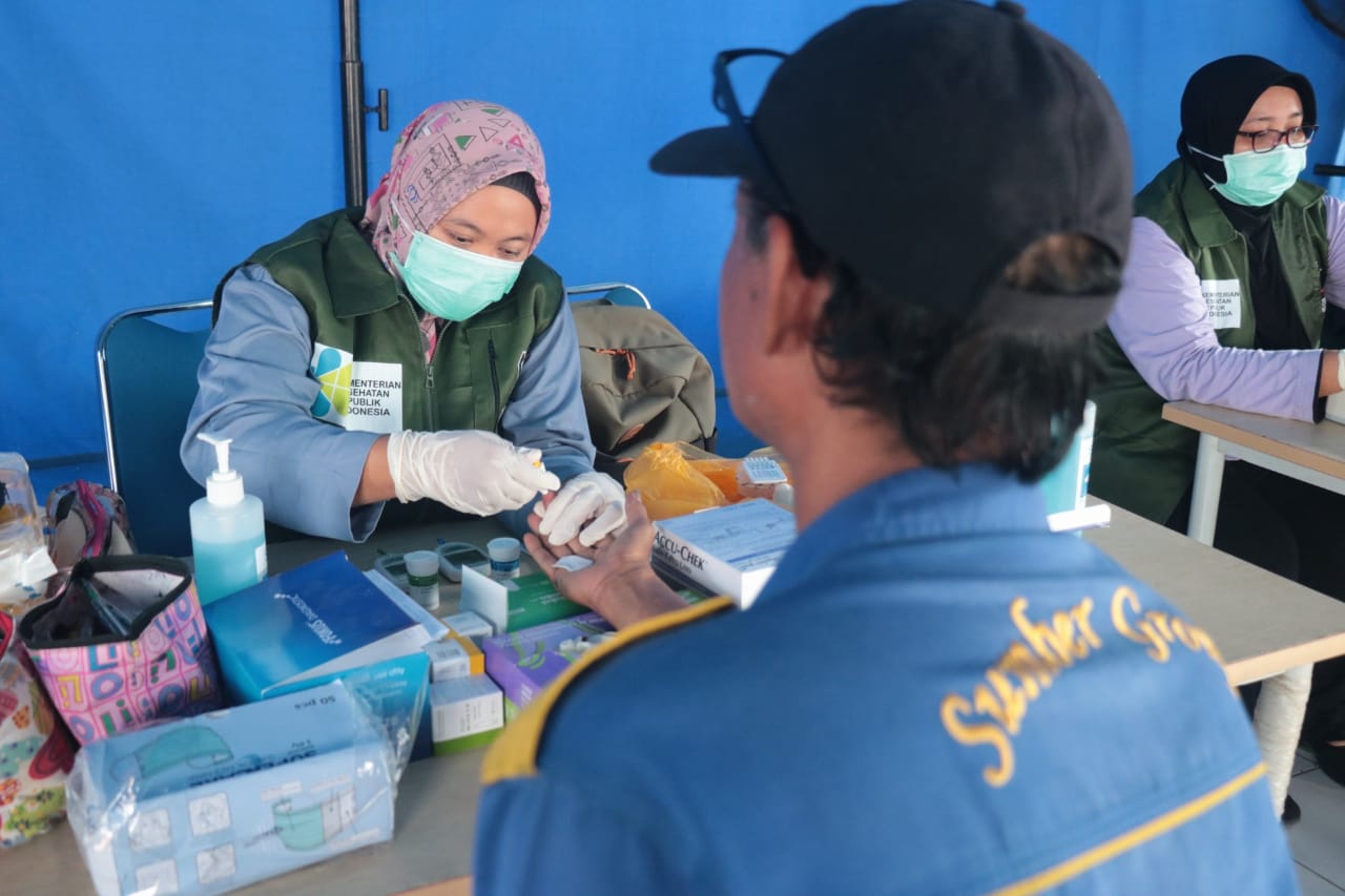 Foto utama berita: Jamin Keselamatan Penumpang, Dinkes PPKB Gelar Pemeriksaan Kesehatan Bagi Sopir Bus