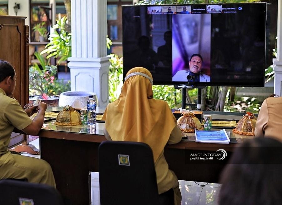 Foto 3 dari 3: Kunker Smart City di Korea Selatan, Wali Kota Tetap Beri Arahan OPD Secara Virtual