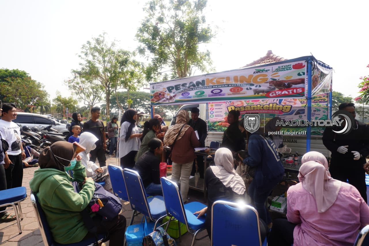 Foto 4 dari 19: Bukan Cuma yang Sakit, 100 Hewan Peliharaan Diperiksa Gratis di RTH Kanigoro