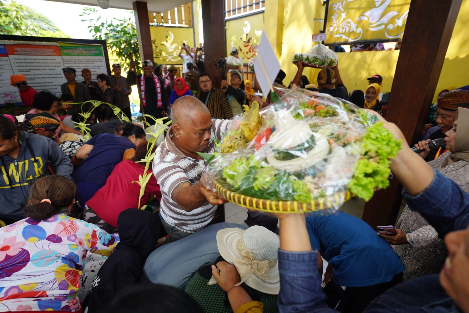 Wujud Rasa Syukur, Warga Nambangan Lor Gelar Sedekah Bumi