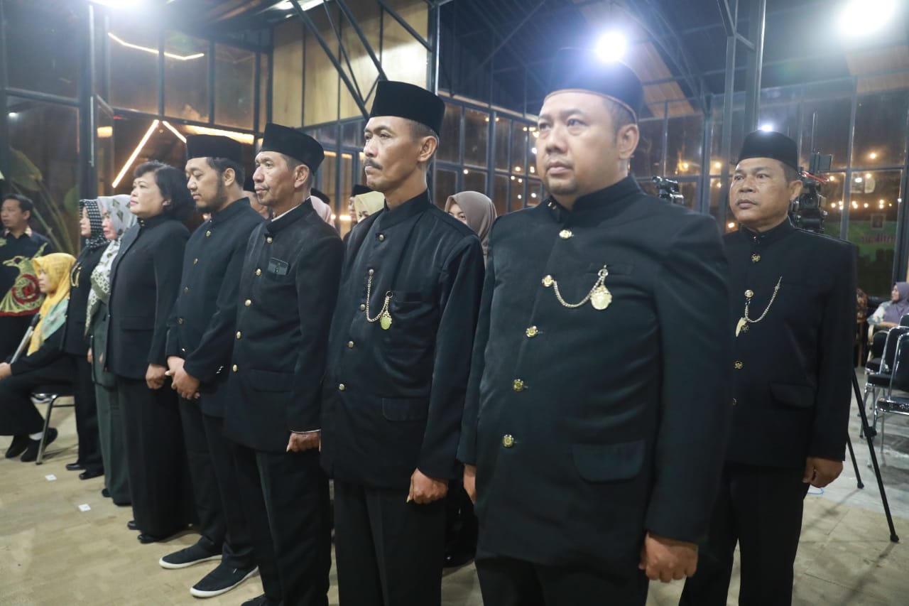 Foto 4 dari 15: Lantik 20 Pejabat, Wali Kota: Tugas Adalah Ibadah, Pejabat Harus Menjadi Contoh