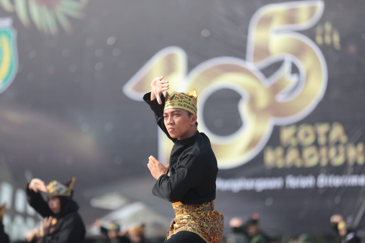 Foto 5 dari 10: Upacara Hari Jadi ke-105, Wali Kota: Kita Wujudkan Kota Madiun Maju Mendunia