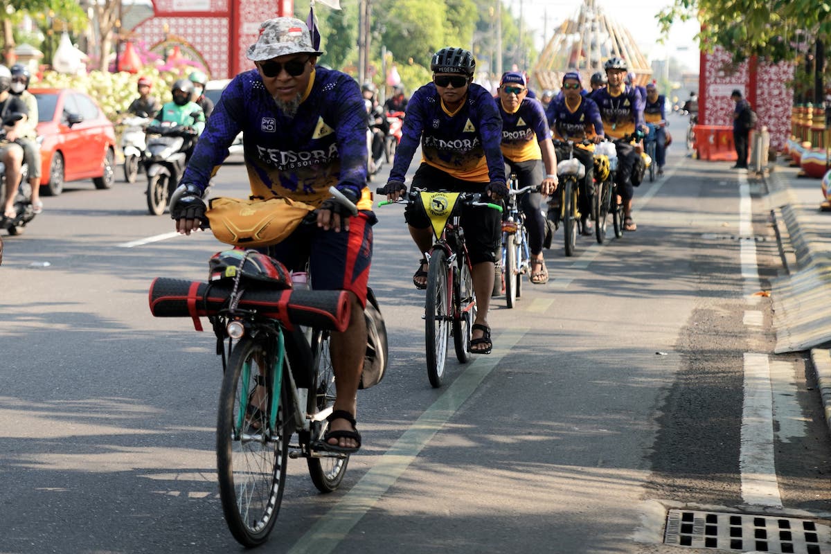 Foto 7 dari 9: Gowes ke Kota Madiun, Komunitas Federal Solo Raya Terkesan dan Ingin Datang Lagi