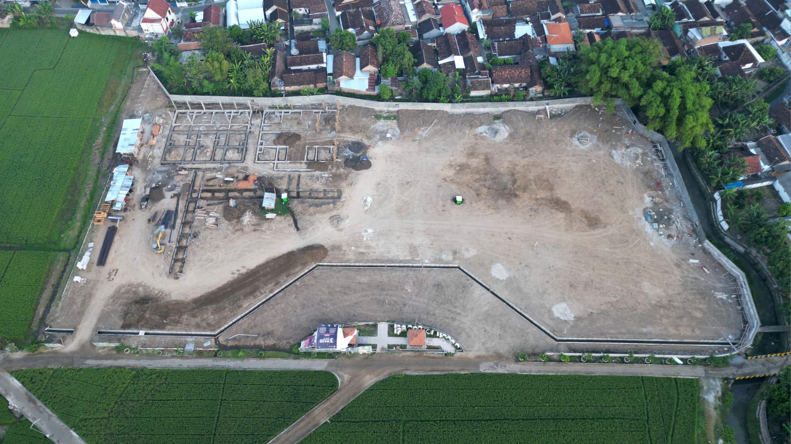 Foto 1 dari 3: On Progres, Pembangunan Pondok Lansia Capai 32 Persen