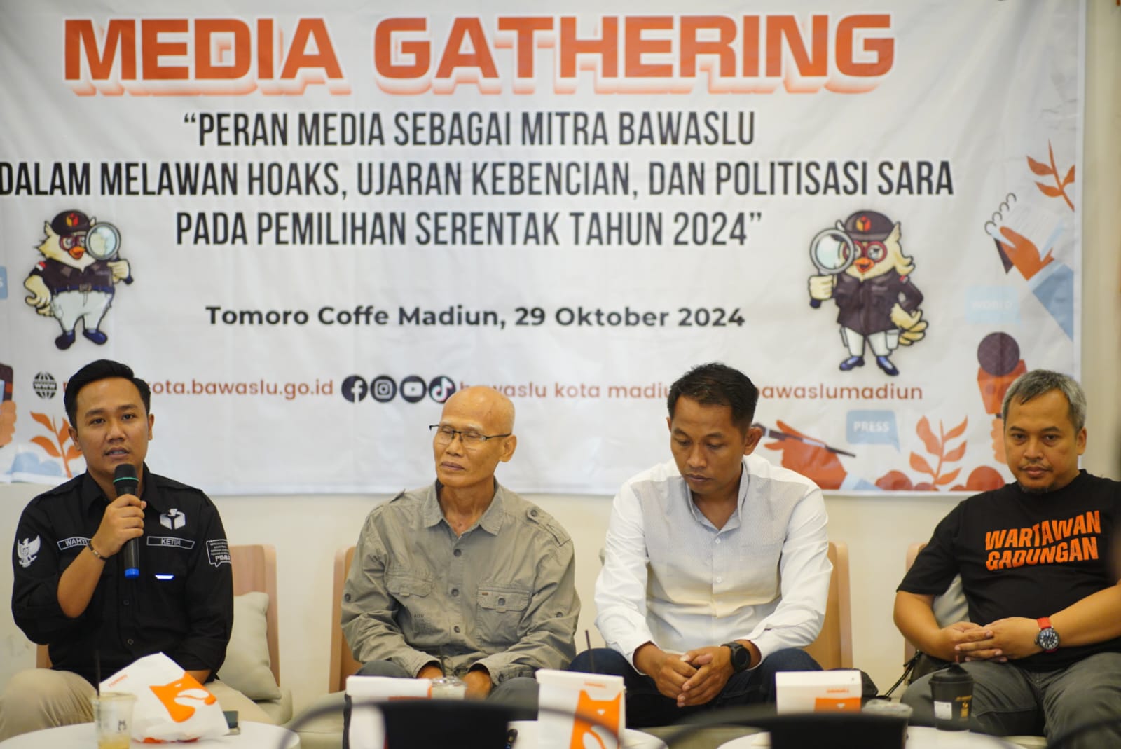 Foto 4 dari 5: Gandeng Rekan Media, Bawaslu Ajak Tangkal Hoax, Ujaran Kebencian, Dan Politisasi SARA Dalam Pilkada 2024