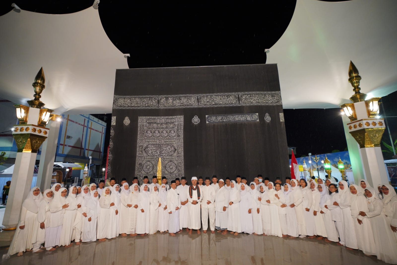 Foto 10 dari 10: Lantik Pengawas Dan Kepala Sekolah, Wali Kota : Jadilah Teladan Dan Terus Belajar