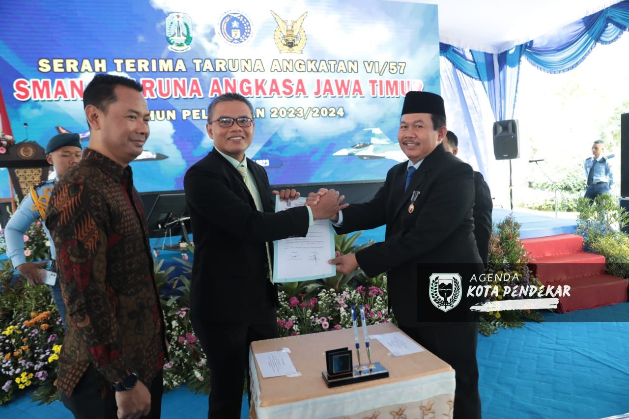Serah Terima Taruna-Taruni SMAN 3 Taruna Angkasa Jawa Timur, Wali Kota Harap Cetak Generasi Unggul