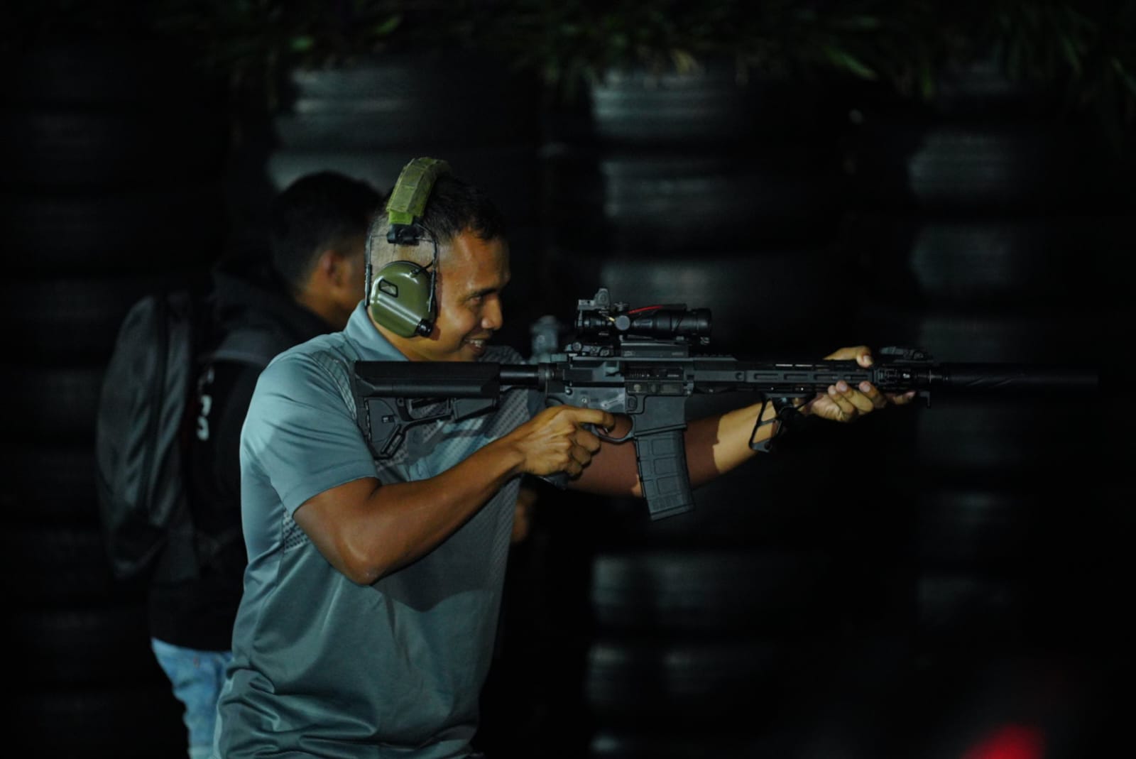 Foto 1 dari 10: Jalin Silaturahmi dan Sinergitas, Forkopimda Olahraga Menembak Bersama
