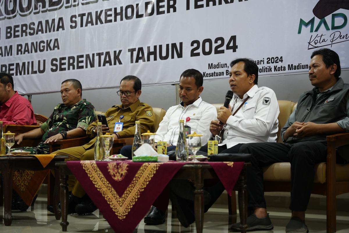 Foto 5 dari 8: Gelar Rakor Bersama Forkopimda, Wali Kota Ajak Pemilih Tak Golput dan Sempurnakan Kekurangan Tahapan Pemilu